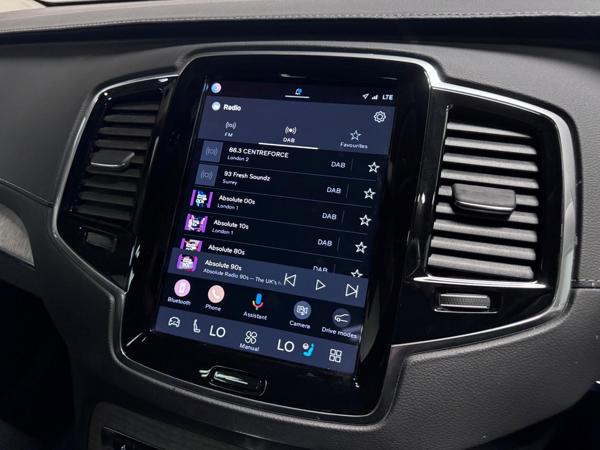 Volvo XC90 view 60