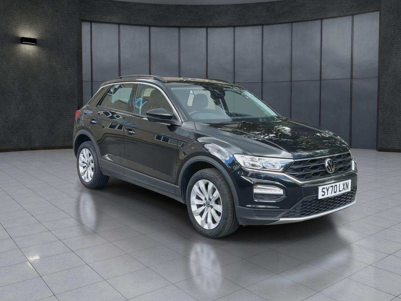 Volkswagen T-Roc view 2