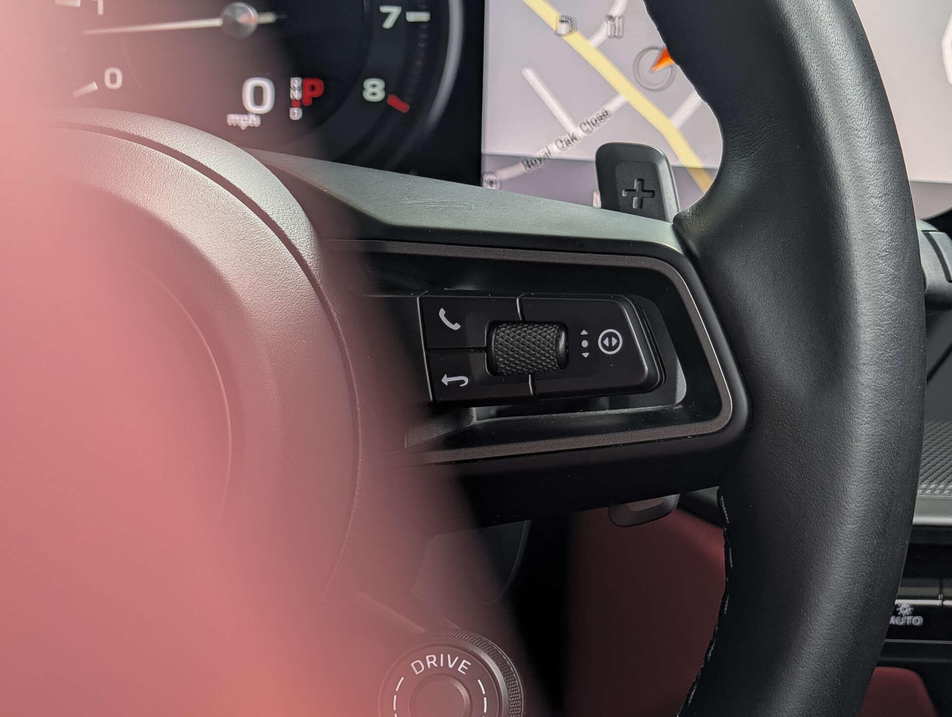 Porsche 911 view 38