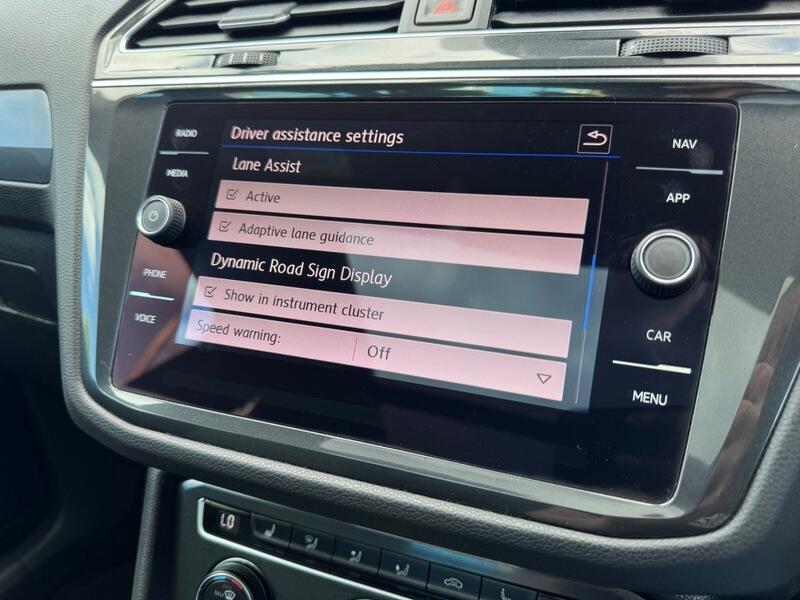 Volkswagen Tiguan view 25