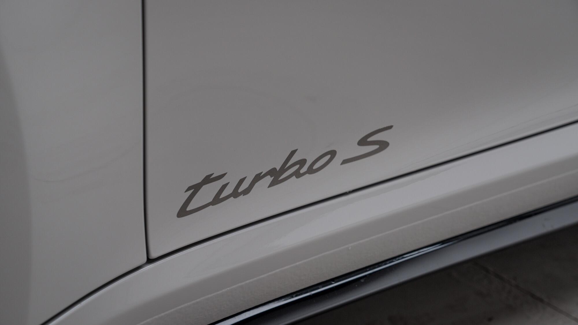 Porsche 911 view 51