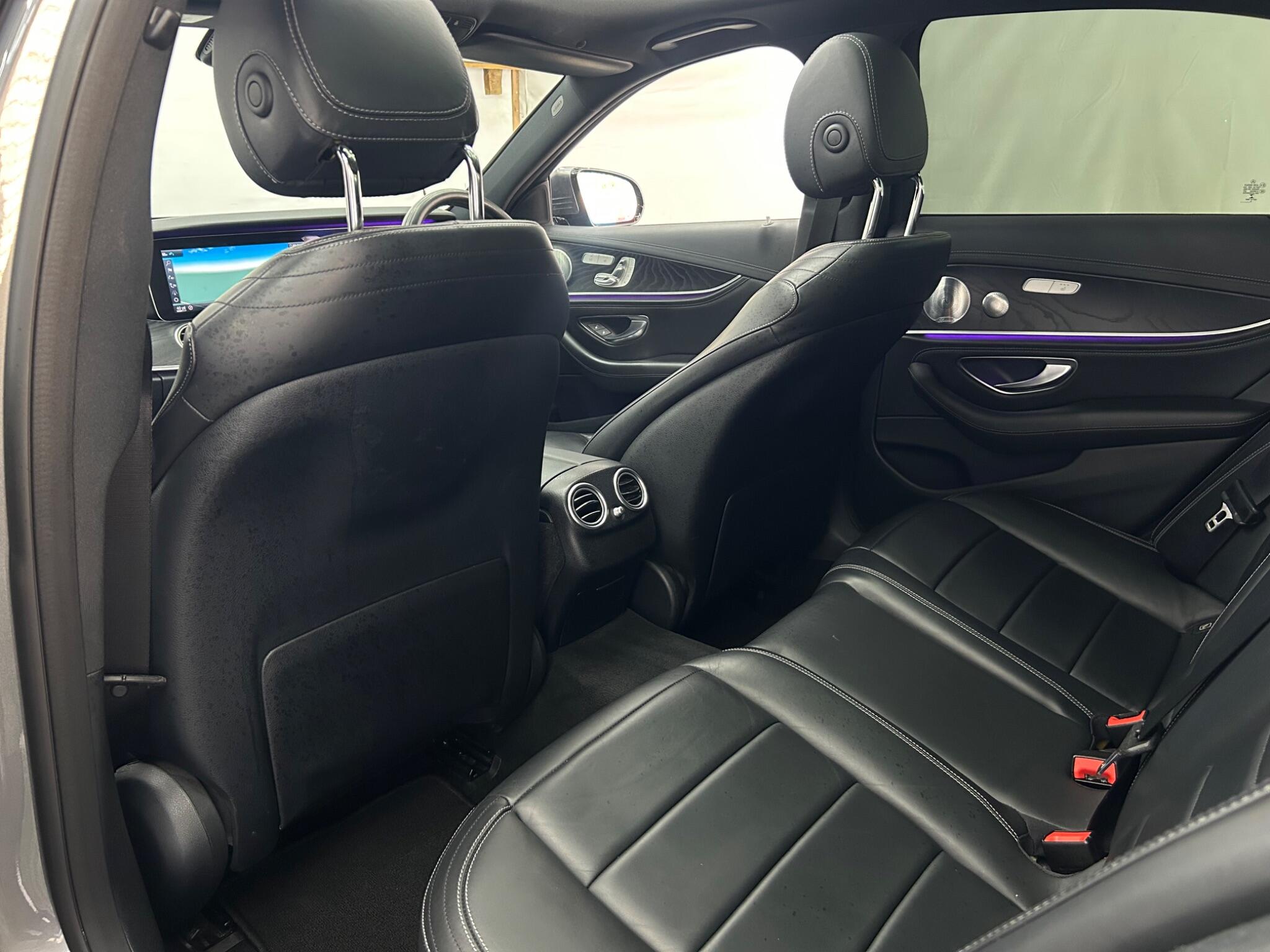 Mercedes-Benz E Class view 21