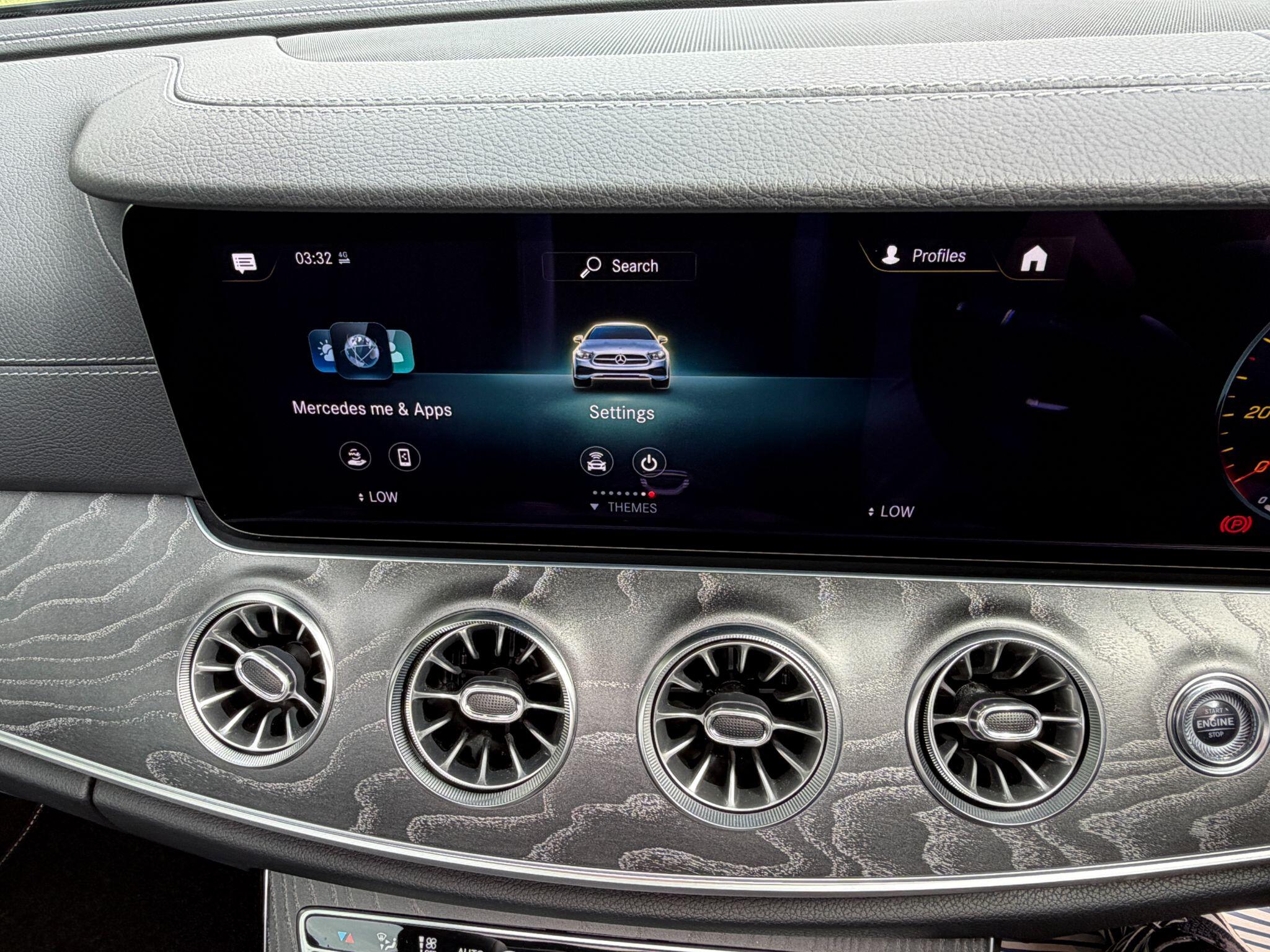 Mercedes-Benz E-Class view 23