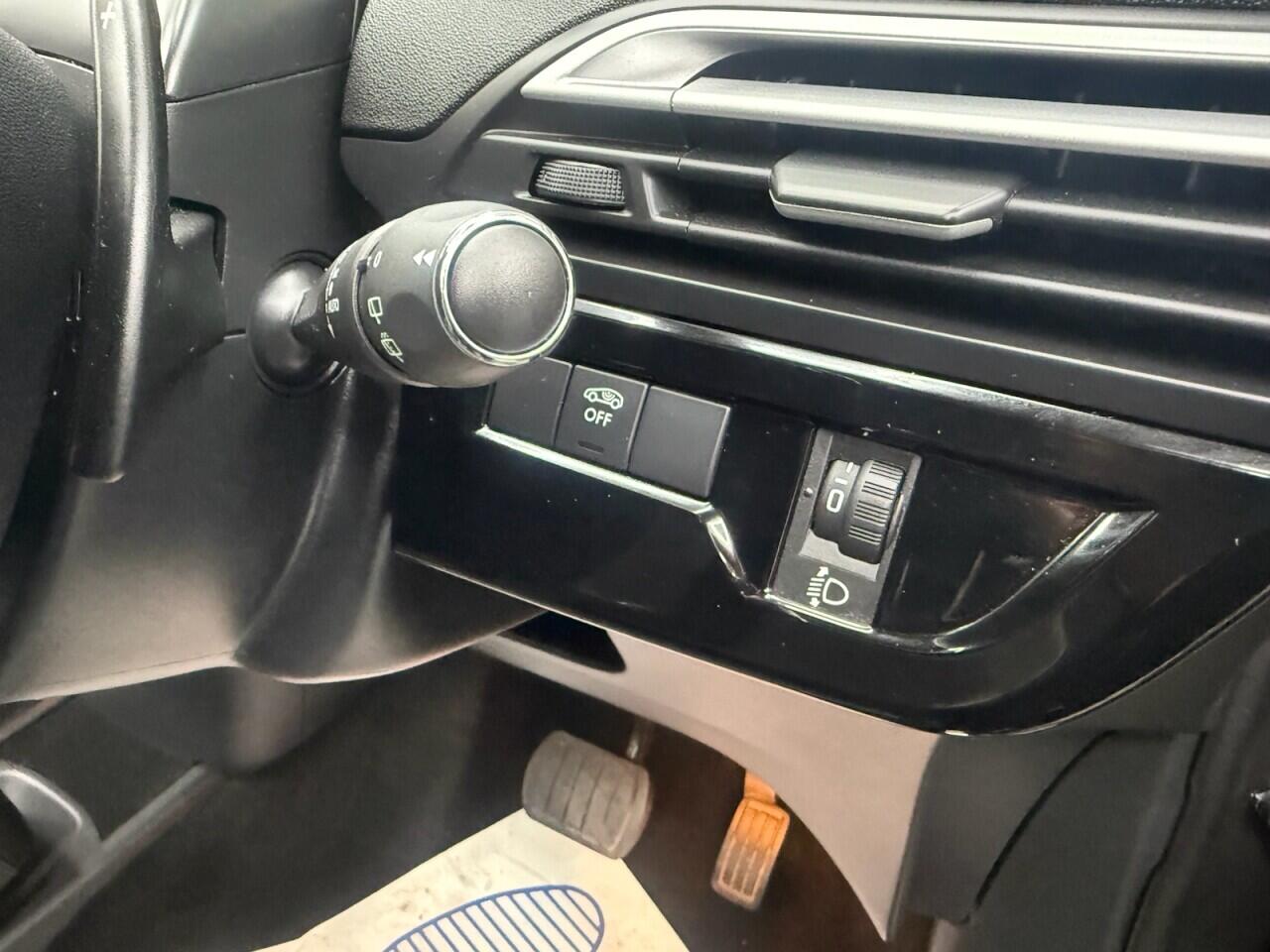 Citroen Grand C4 Spacetourer view 13