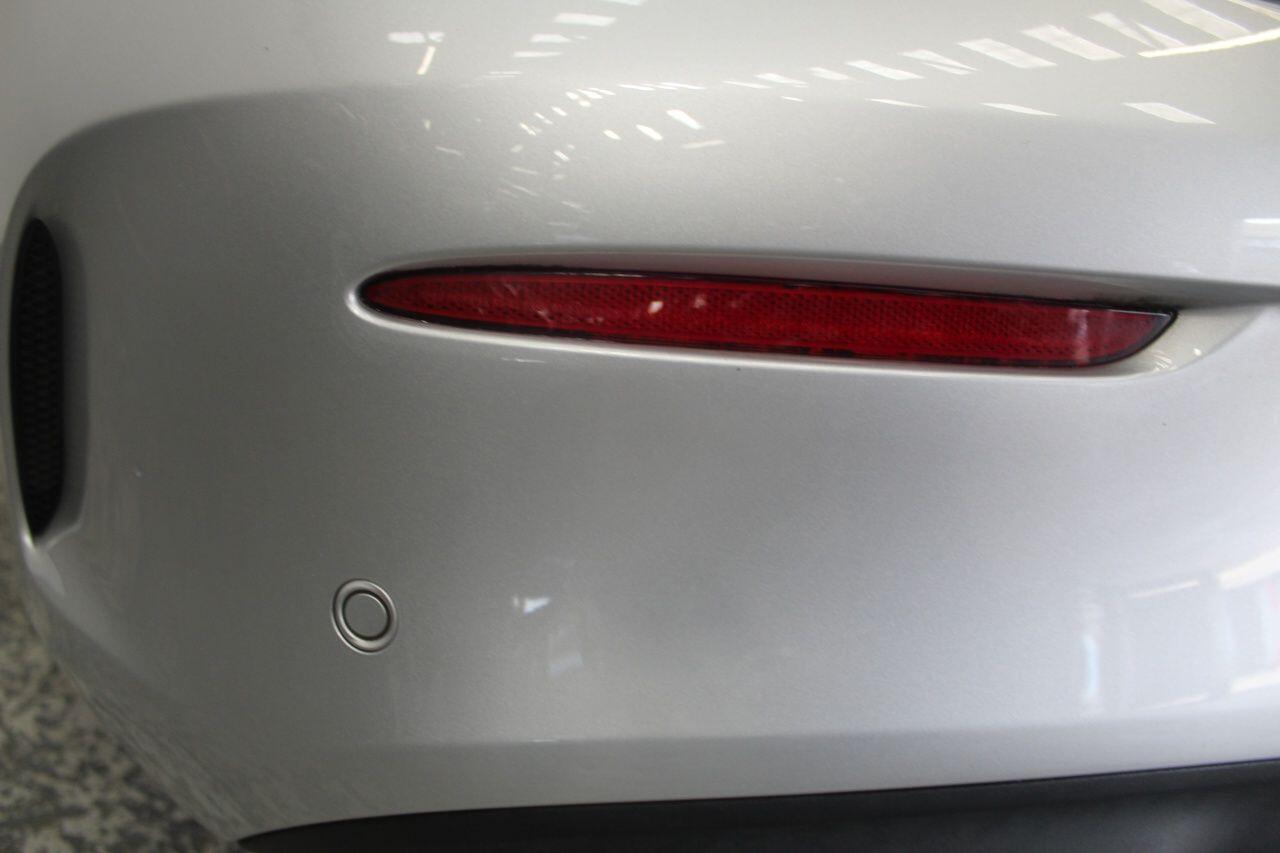 Mercedes-Benz C-Class view 17