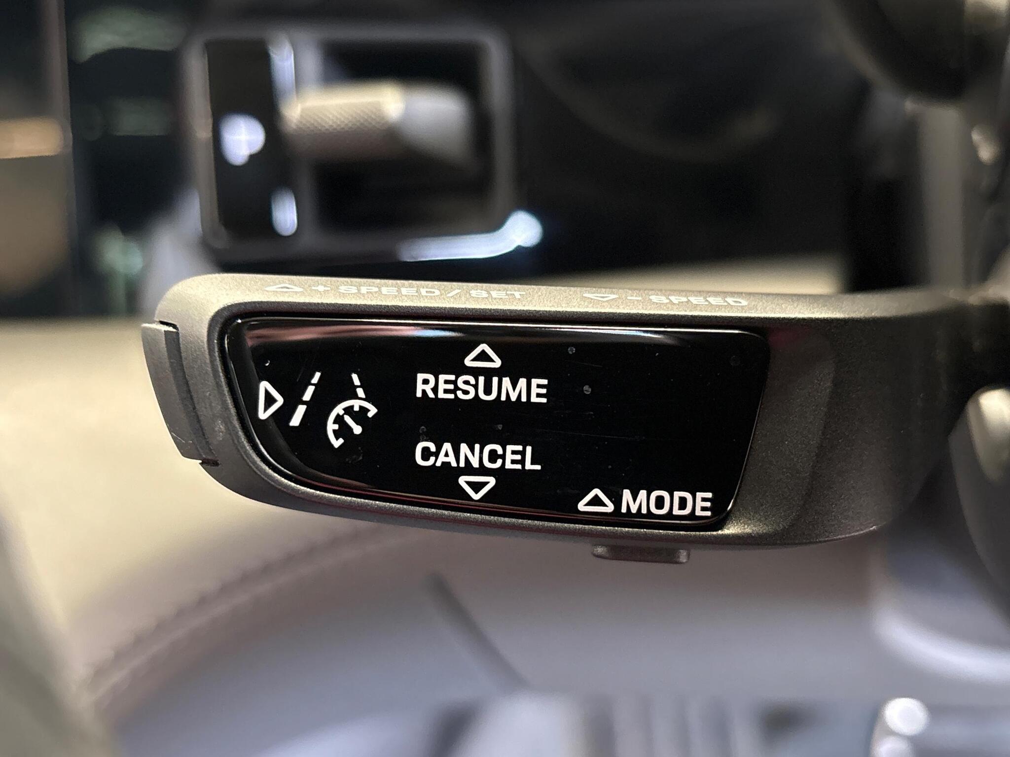 Porsche Taycan view 38
