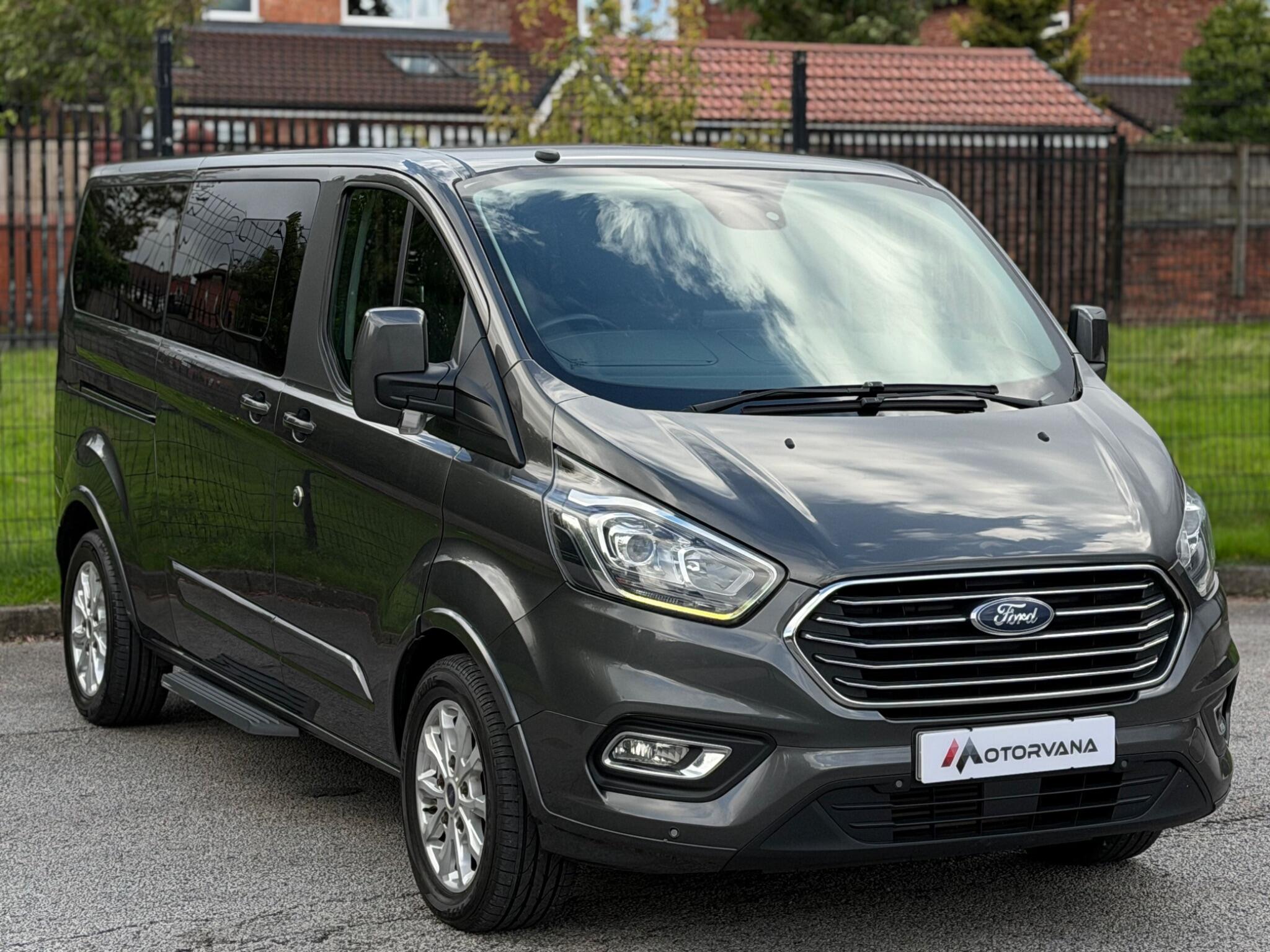 Ford Tourneo Custom view 6