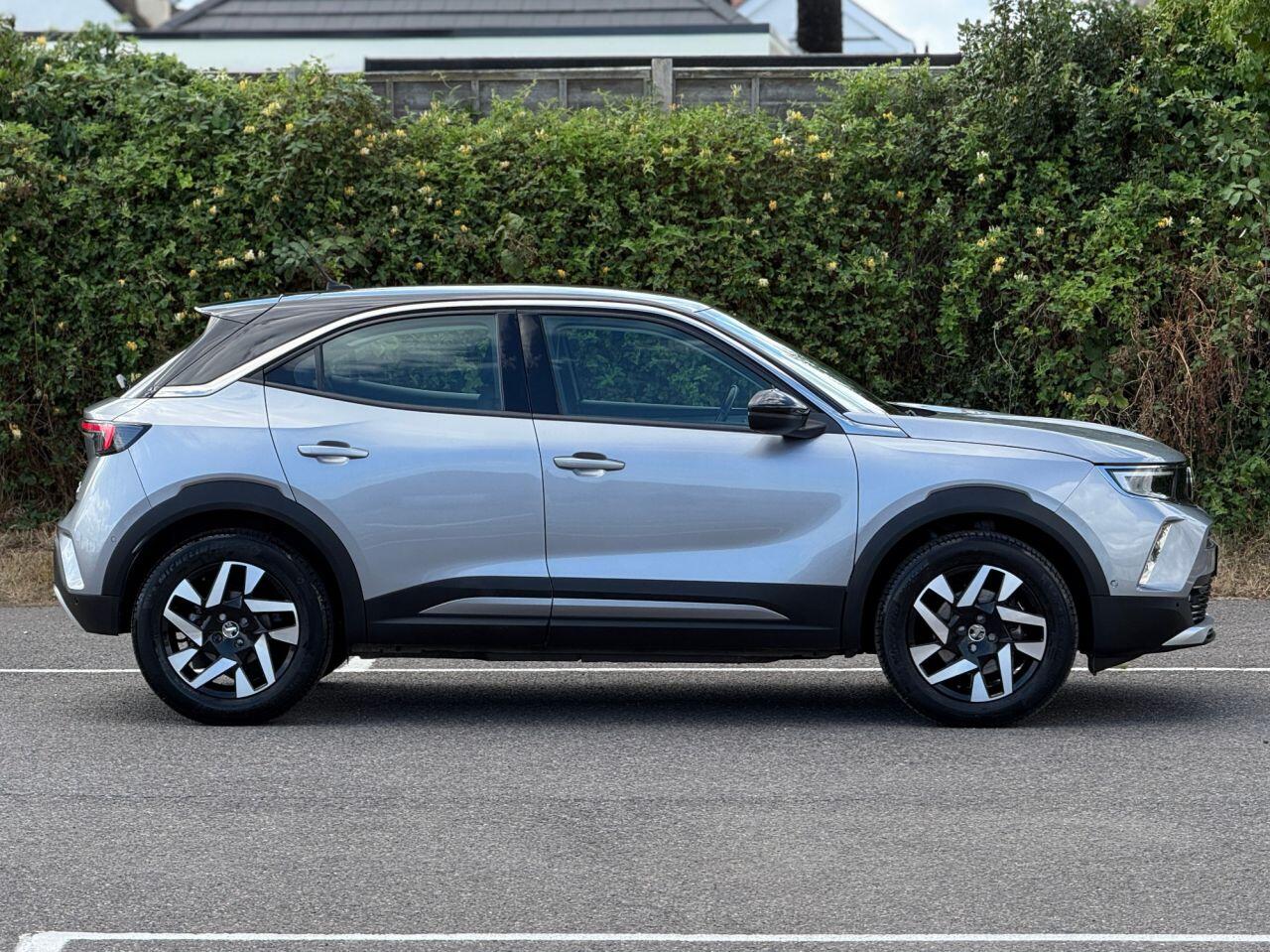 Vauxhall Mokka Electric view 3