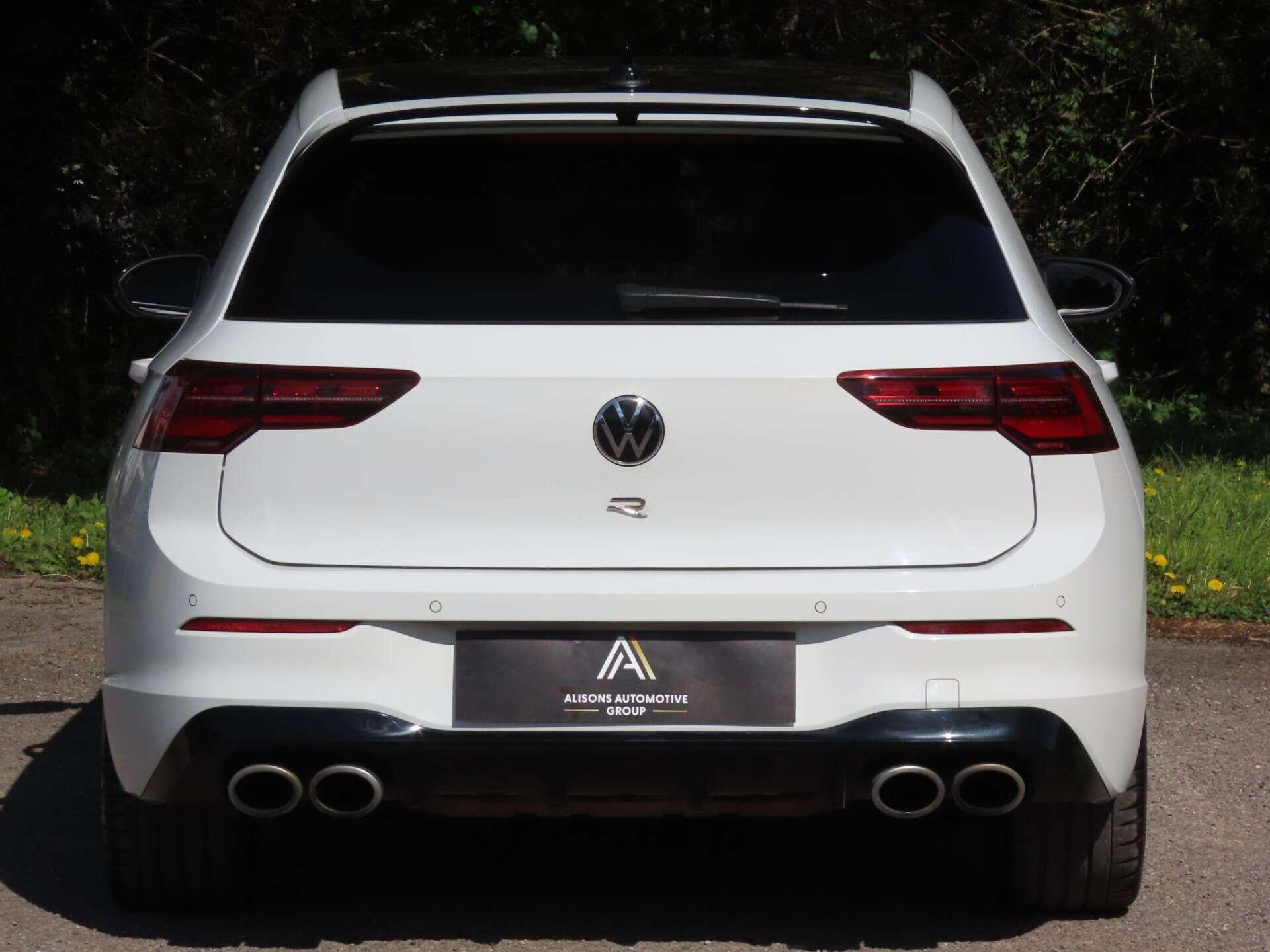 Volkswagen Golf view 5