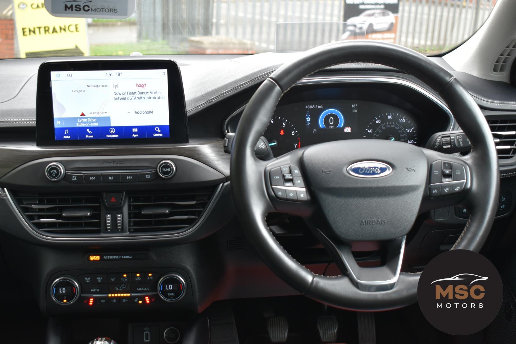 Ford Focus view 43