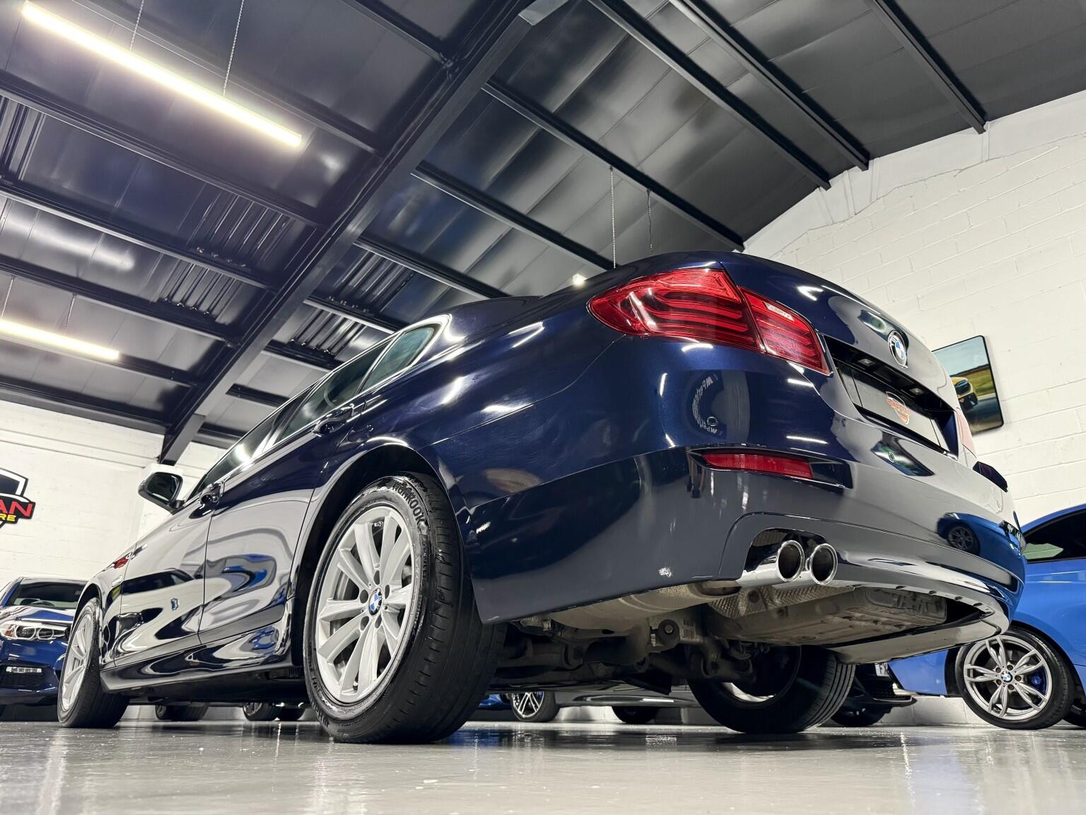 BMW 5 Series view 6