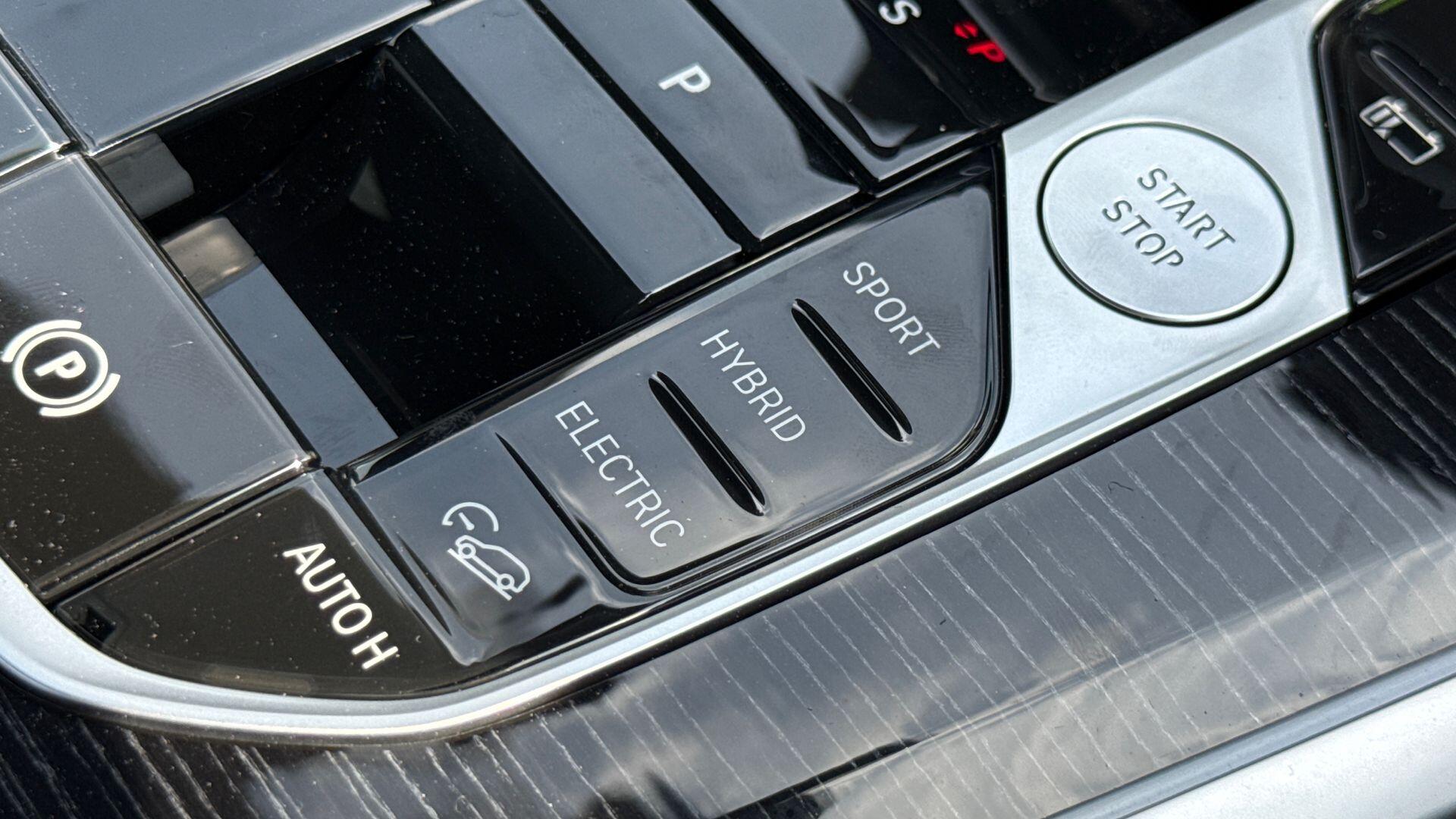 BMW X5 view 19