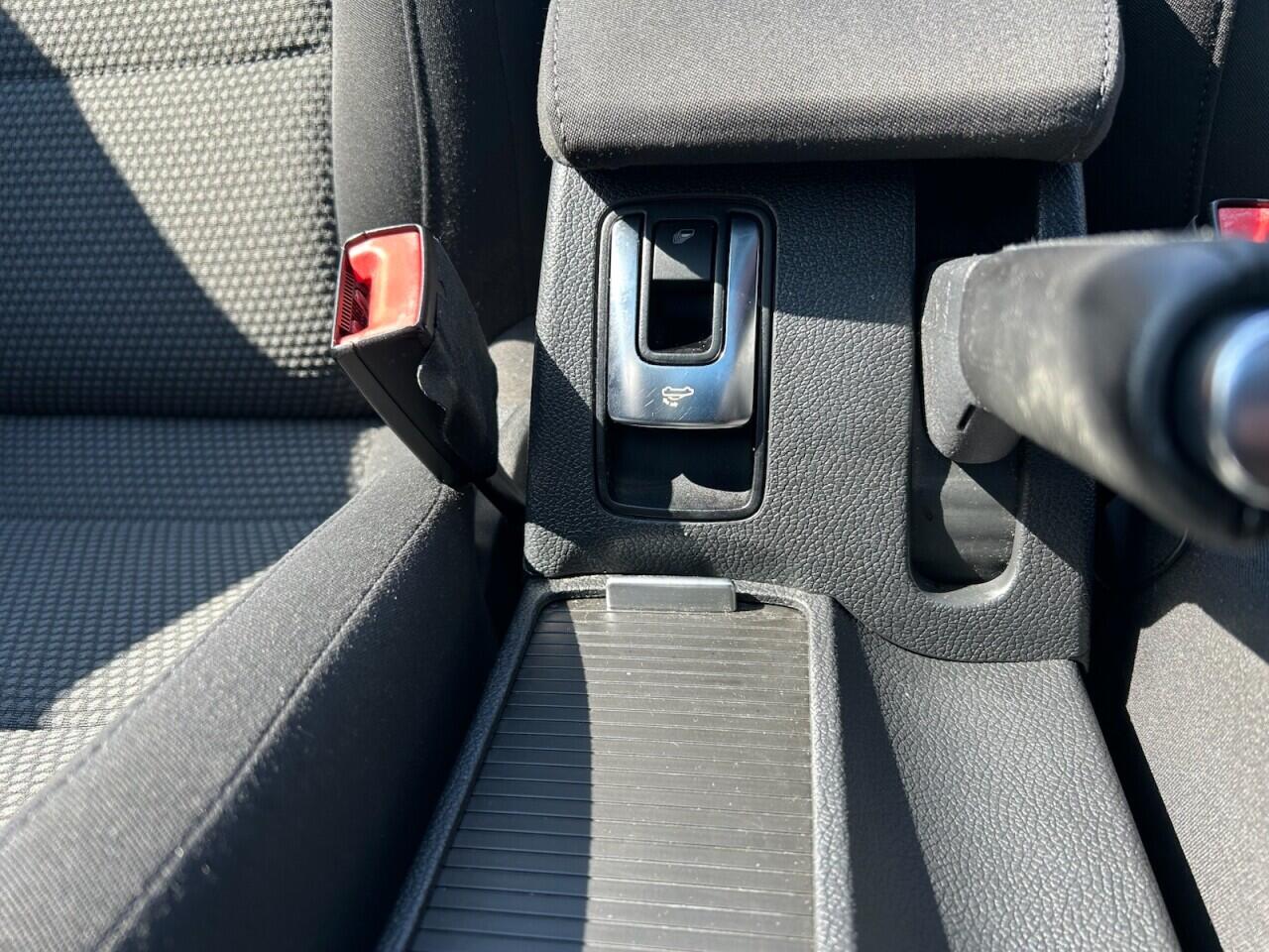 Volkswagen Golf view 36