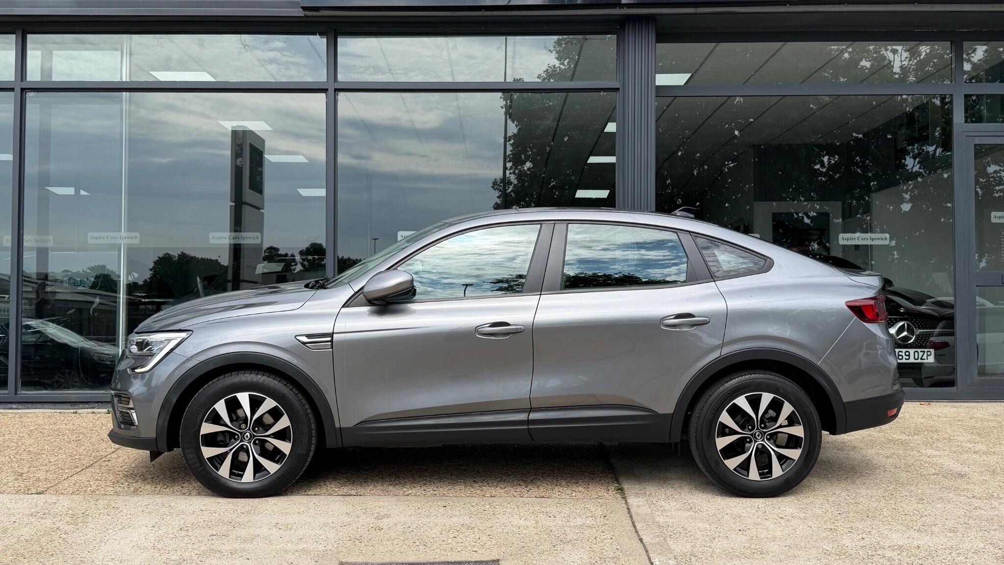 Renault Arkana view 4