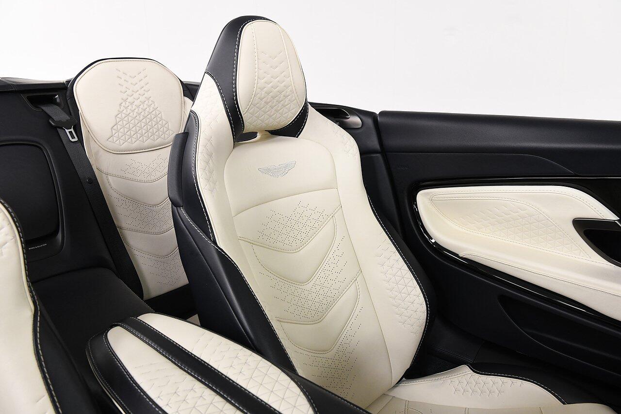 Aston Martin DBS view 12