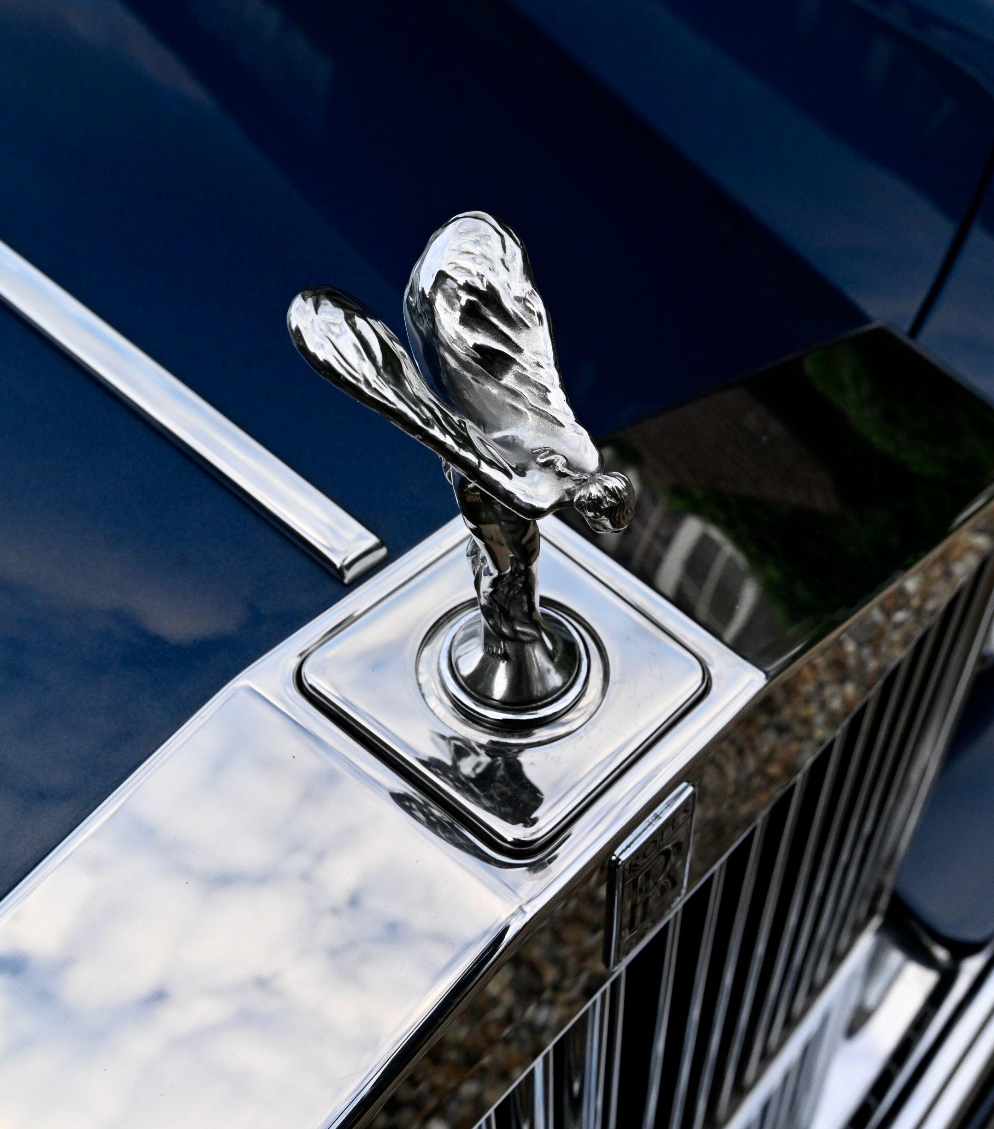 Rolls-Royce Corniche view 33