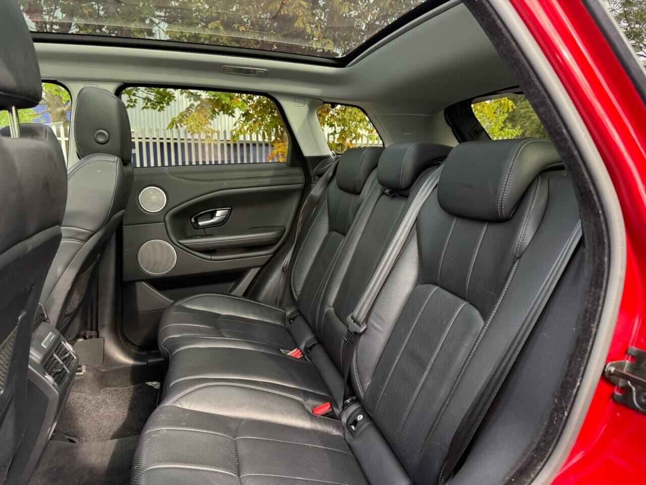 Land Rover Range Rover Evoque view 30