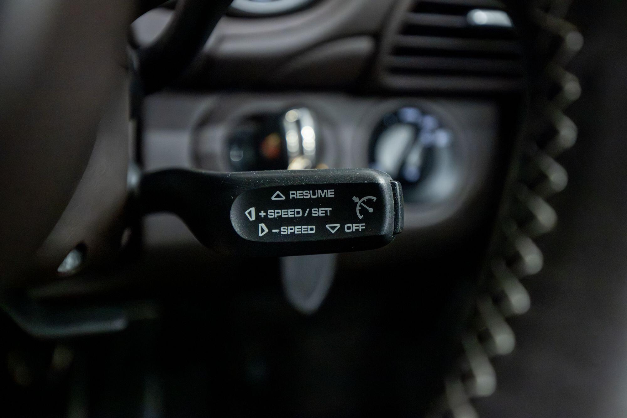 Porsche 911 view 47