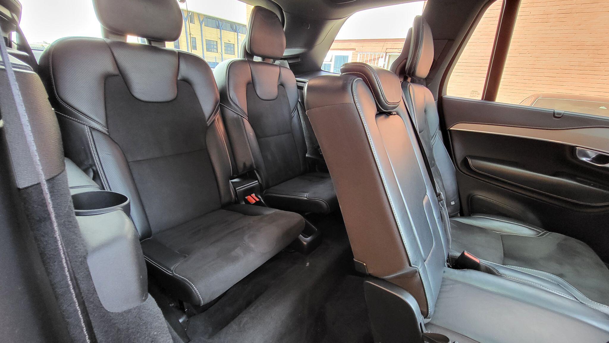 Volvo XC90 view 22