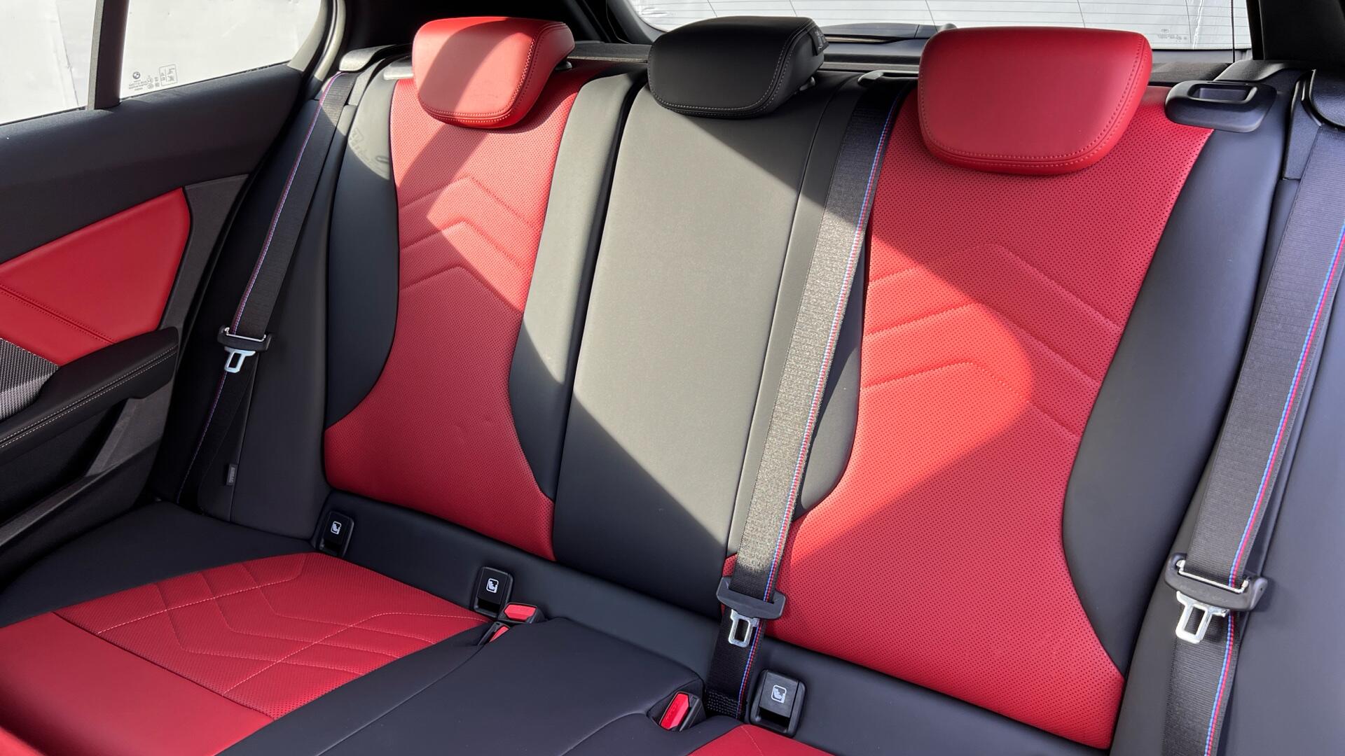BMW 1 Series view 12