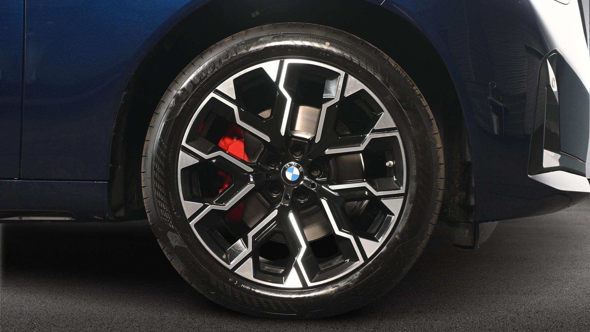 BMW X3 view 14