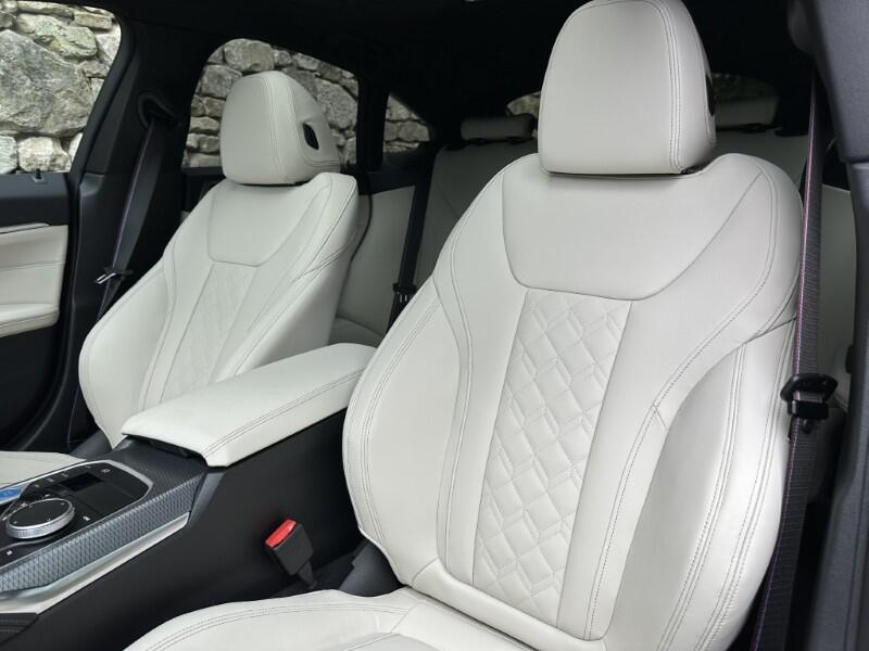 BMW i4 view 38