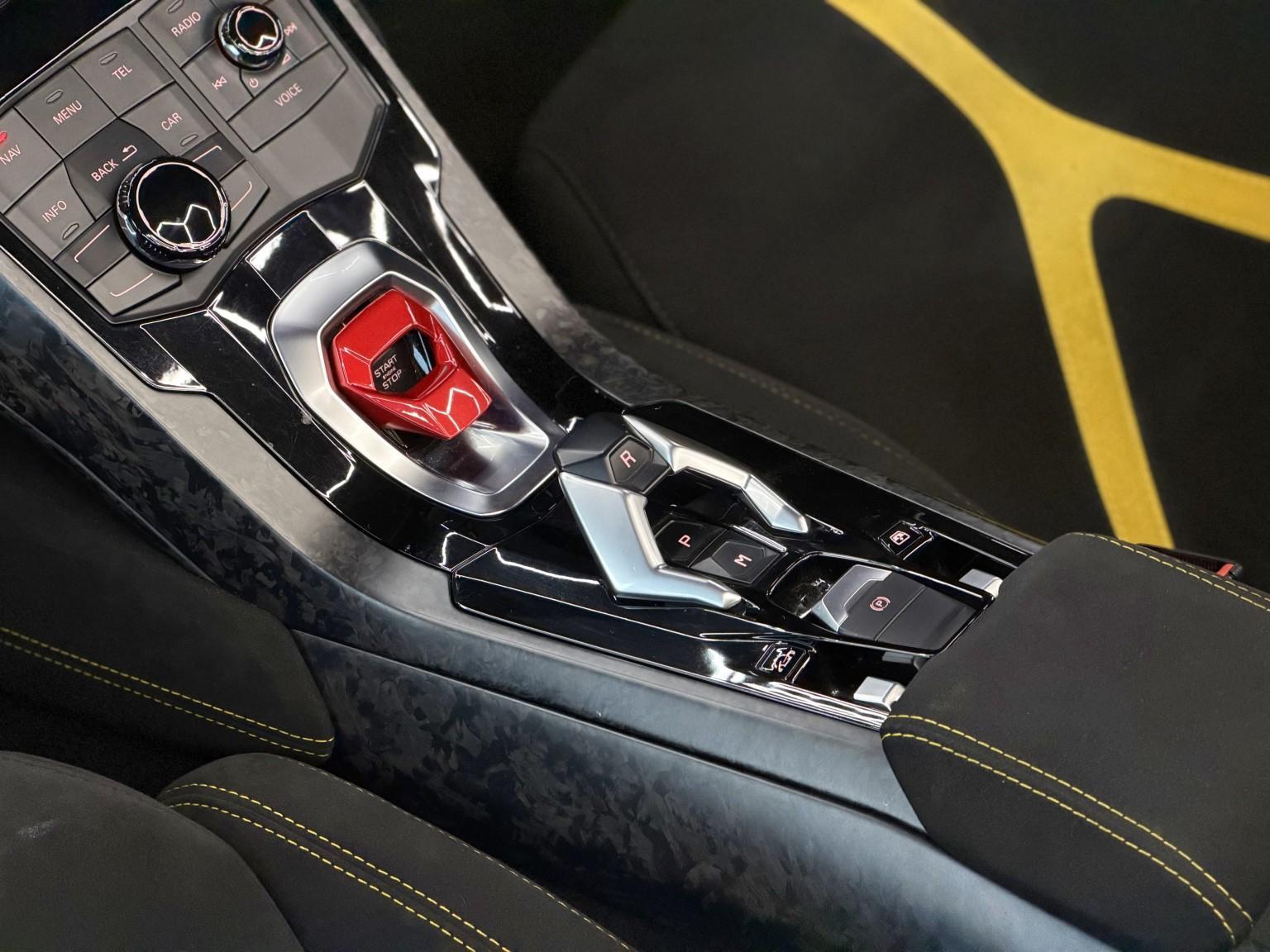 Lamborghini Huracan view 59
