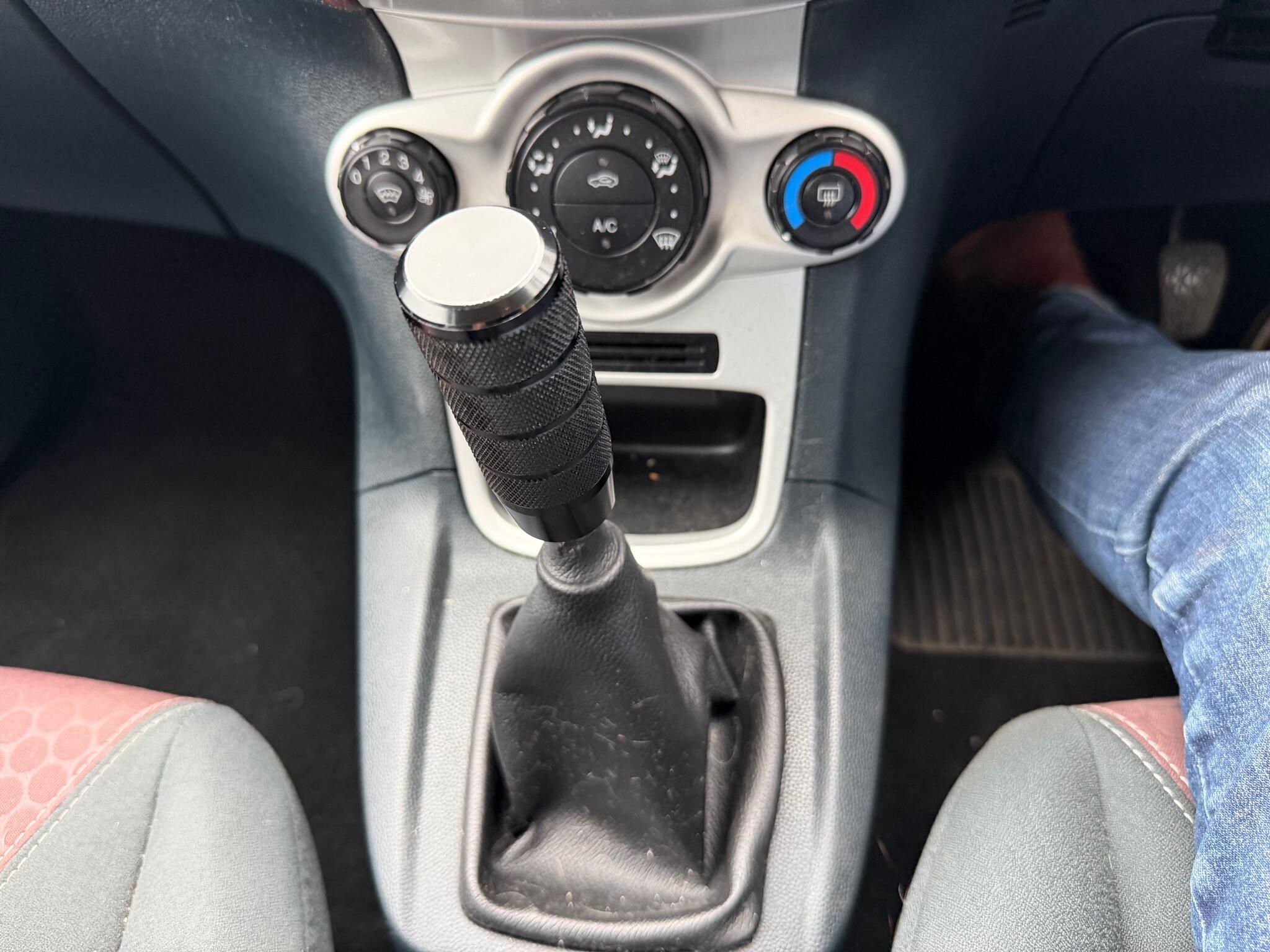Ford Fiesta view 34