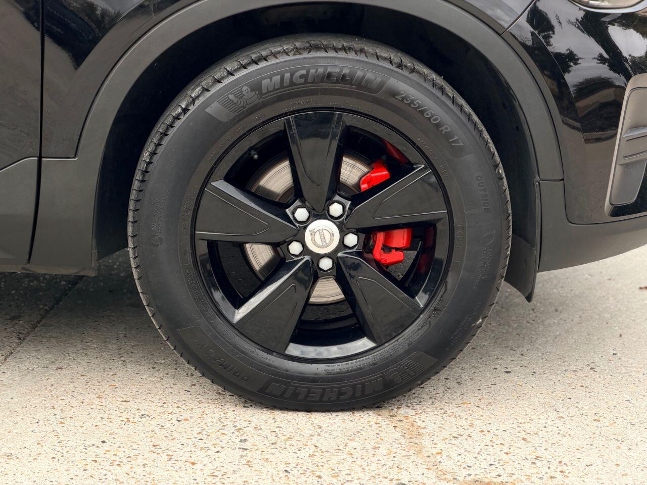 Volvo XC40 view 13