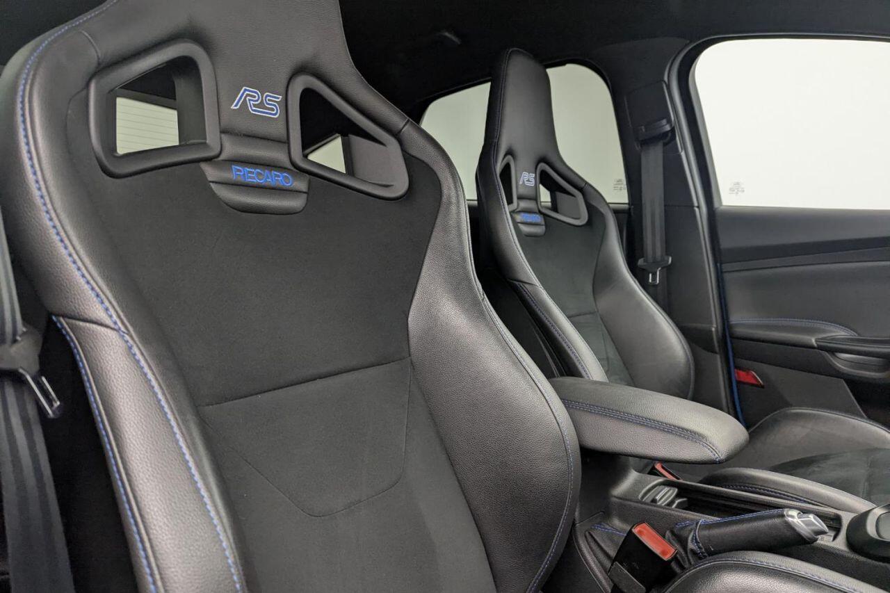 Ford Focus view 15