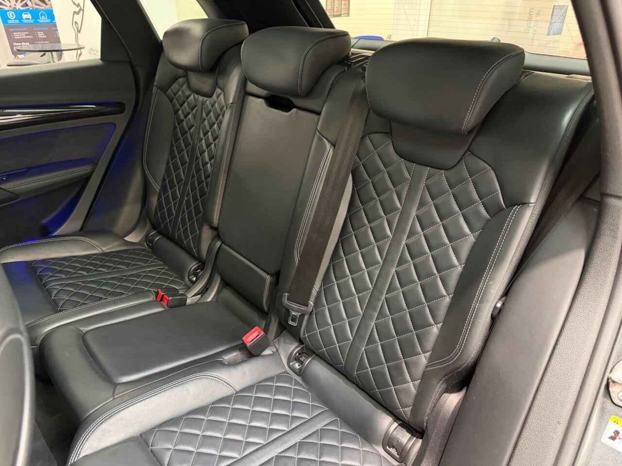 Audi Q5 view 23