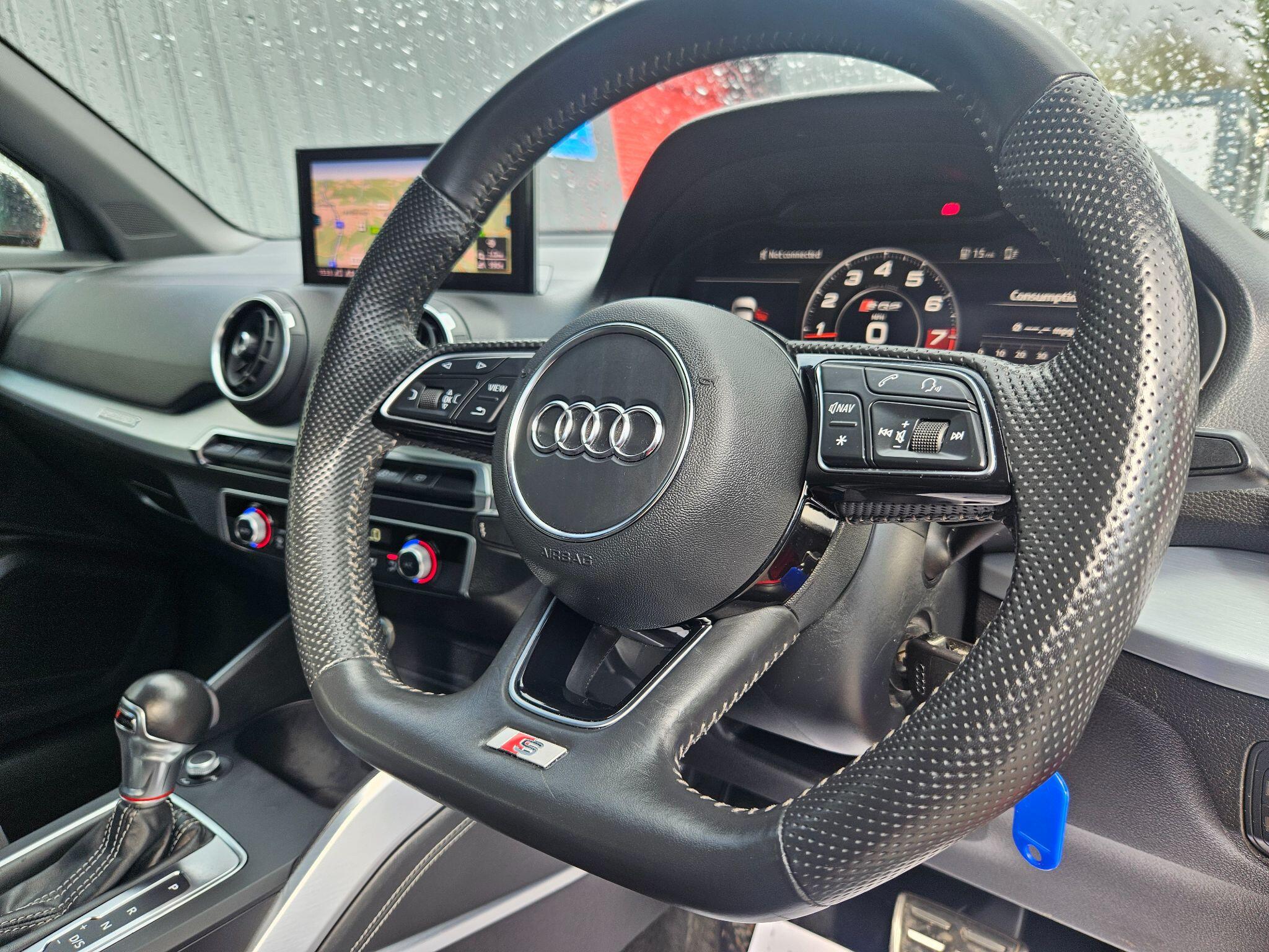 2019 Audi SQ2 image 25