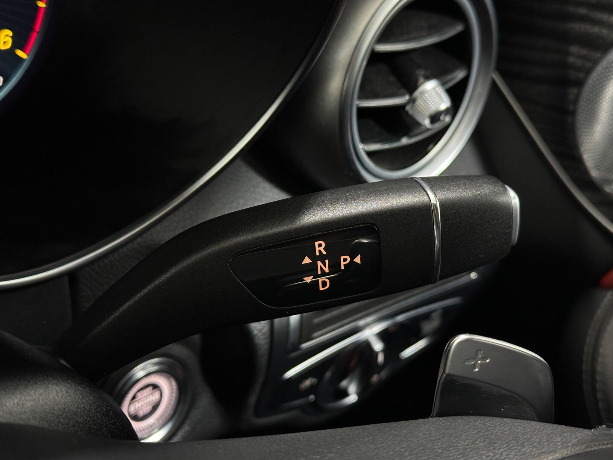 Mercedes-Benz C Class view 17