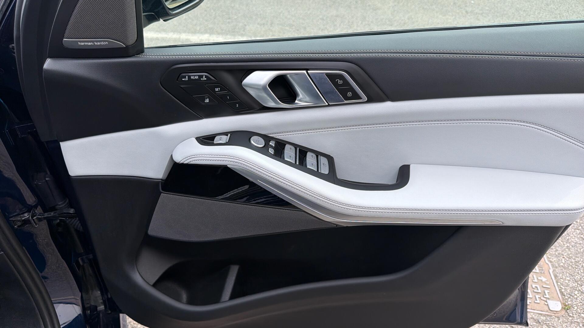 BMW X7 view 62