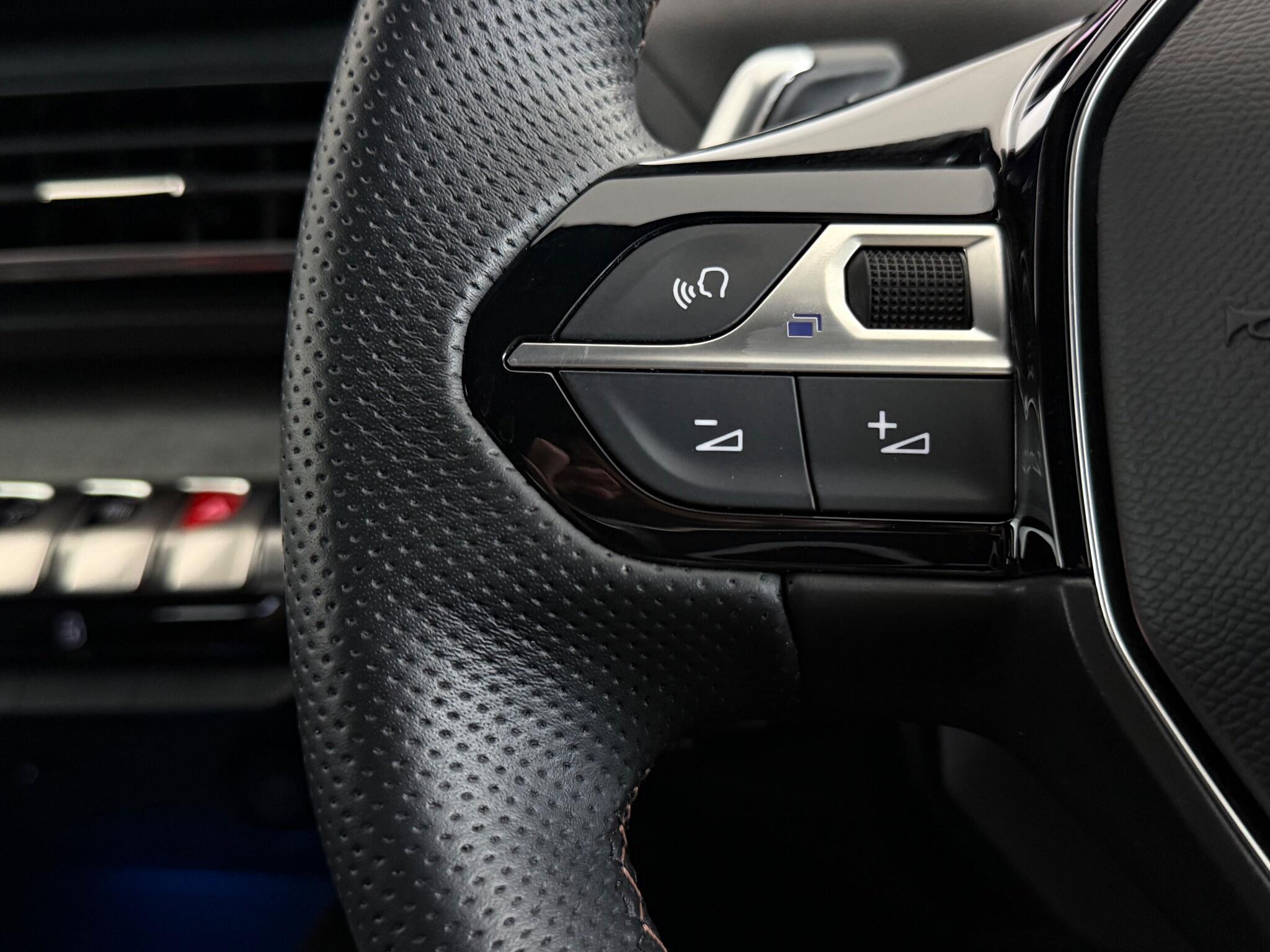 Peugeot 3008 view 18