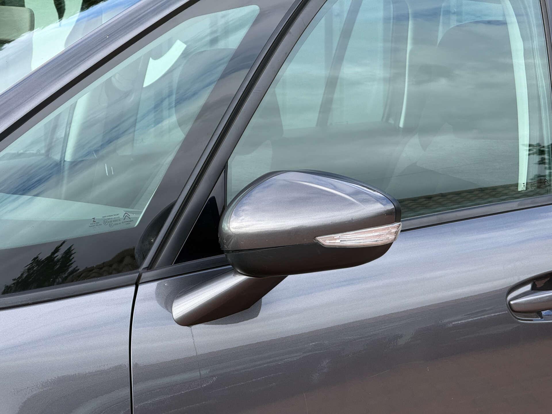 Citroen Grand C4 Picasso view 6