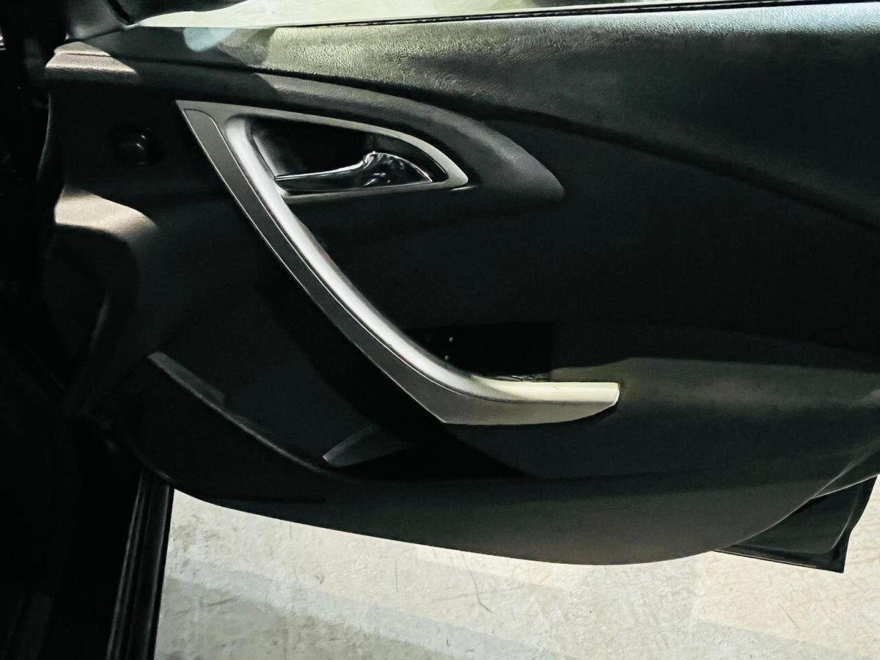 Vauxhall Astra view 8