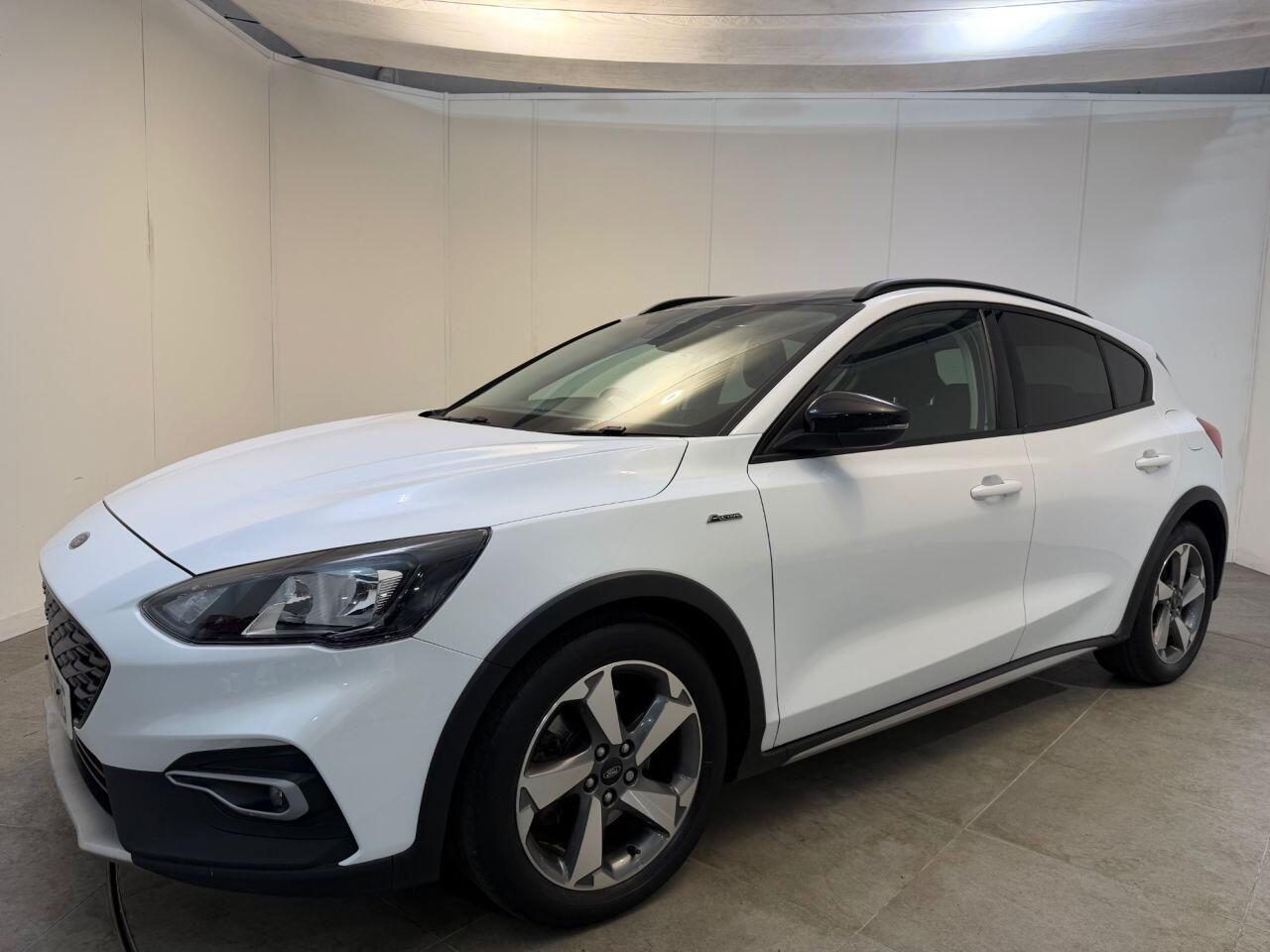 Ford Focus view 34
