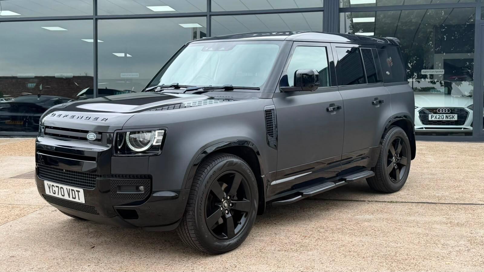 Land Rover Defender 110 view 2