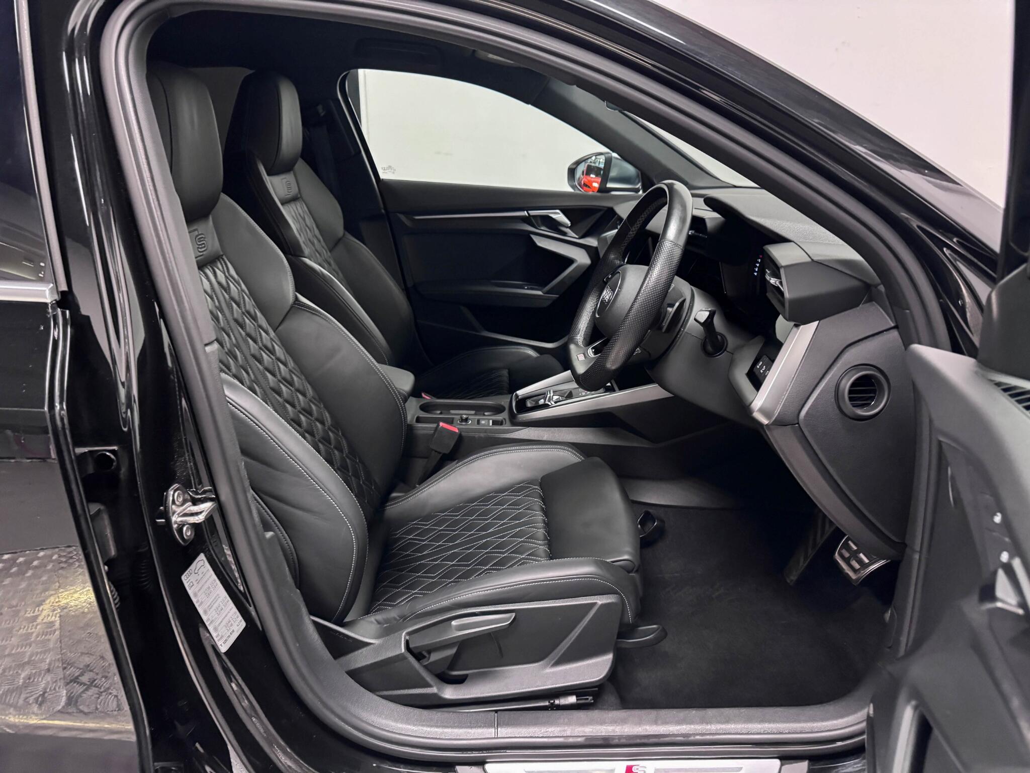 Audi S3 view 21