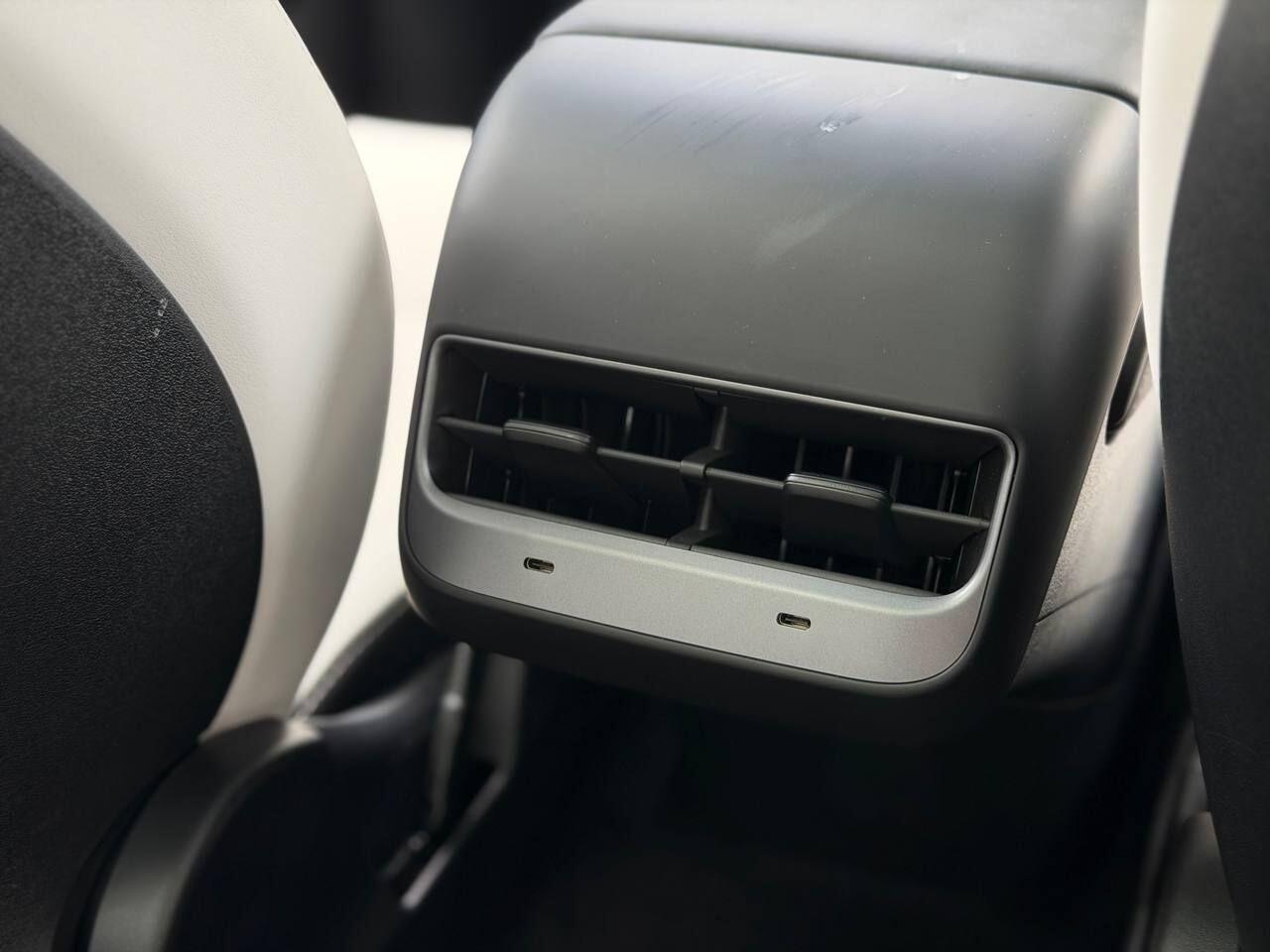 Tesla Model Y view 23