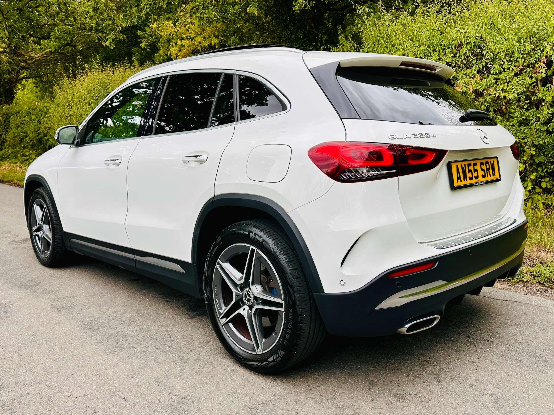 Mercedes-Benz Gla view 37