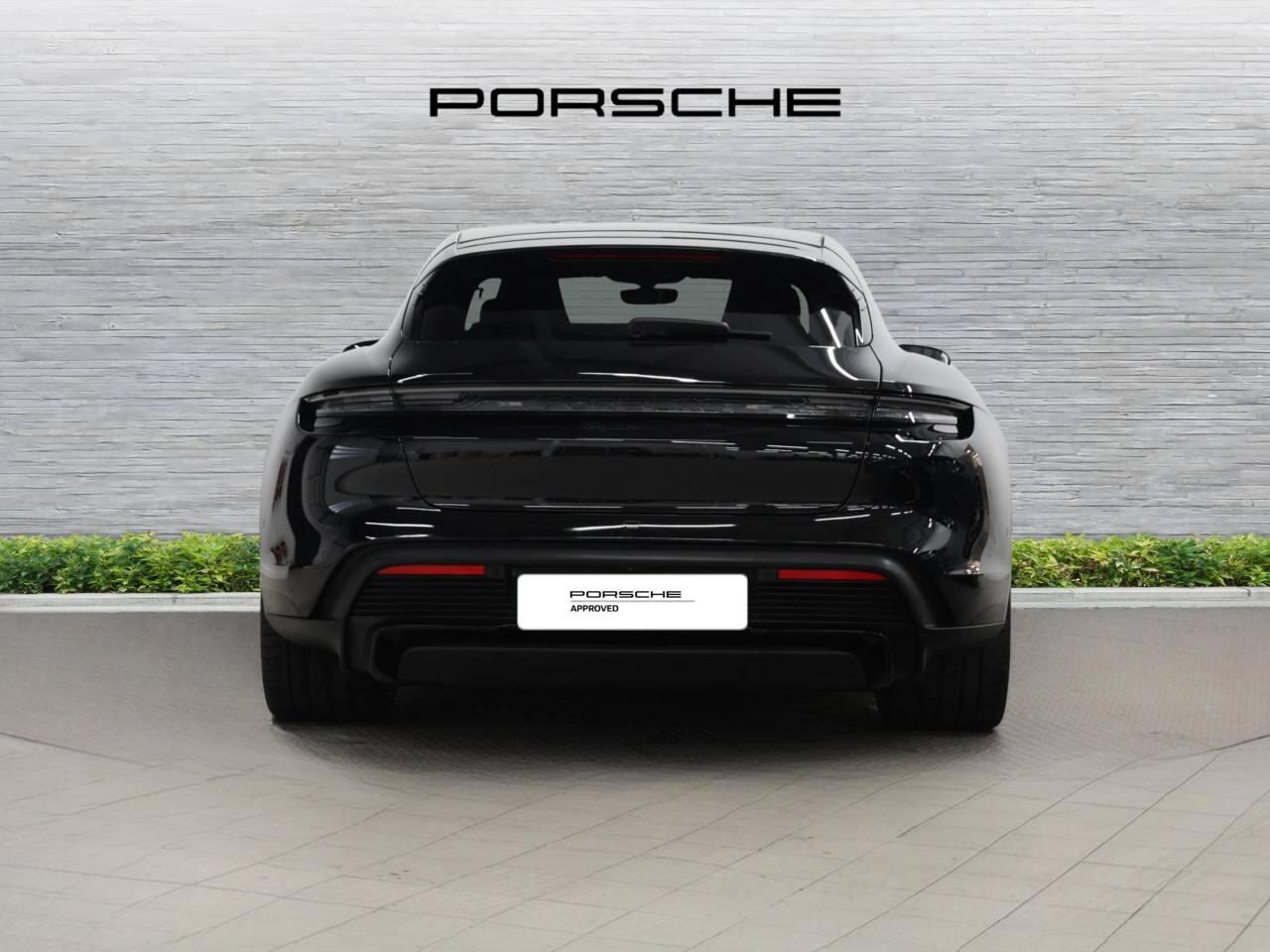 Porsche Taycan view 10