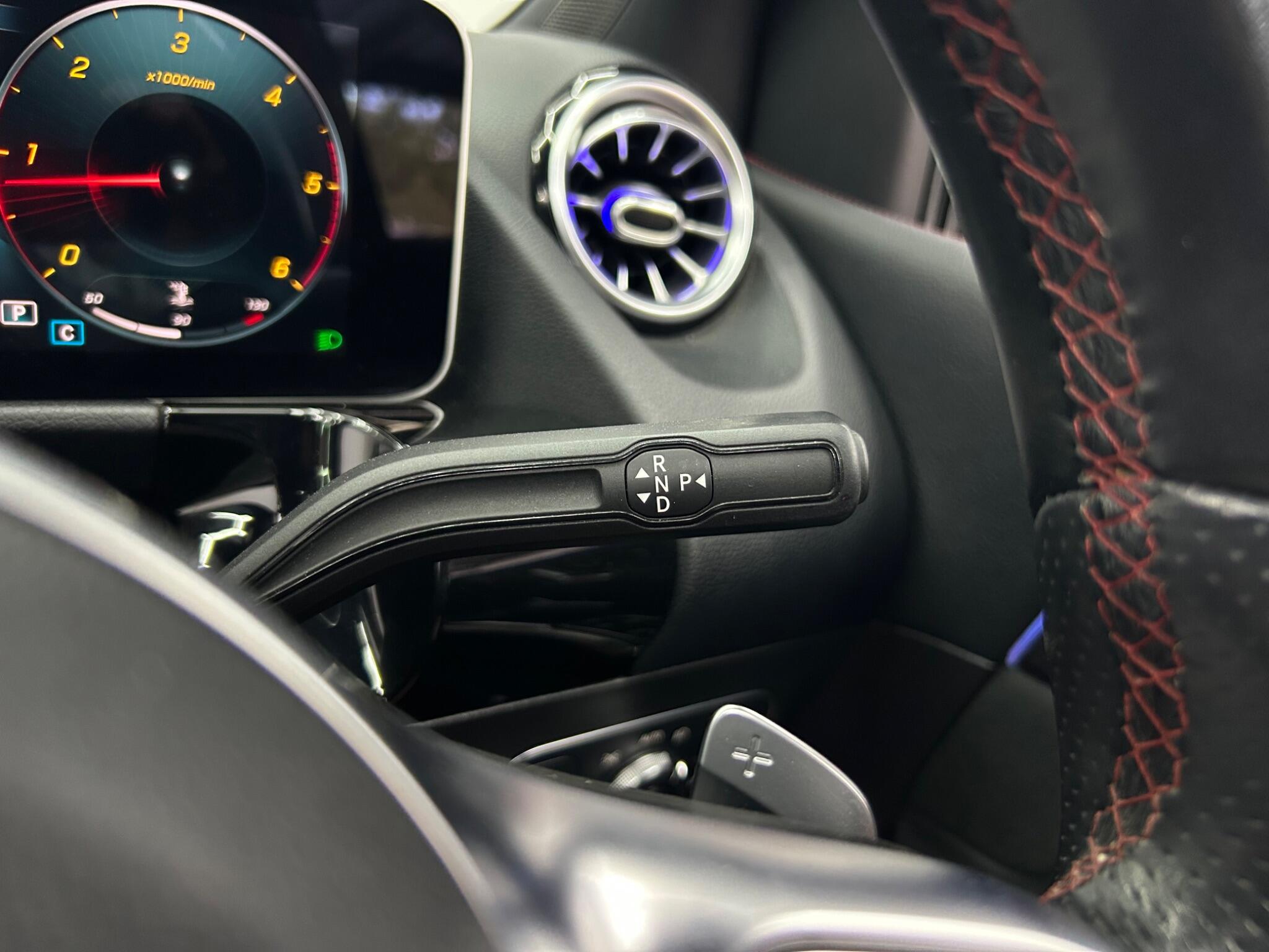 Mercedes-Benz B Class view 25