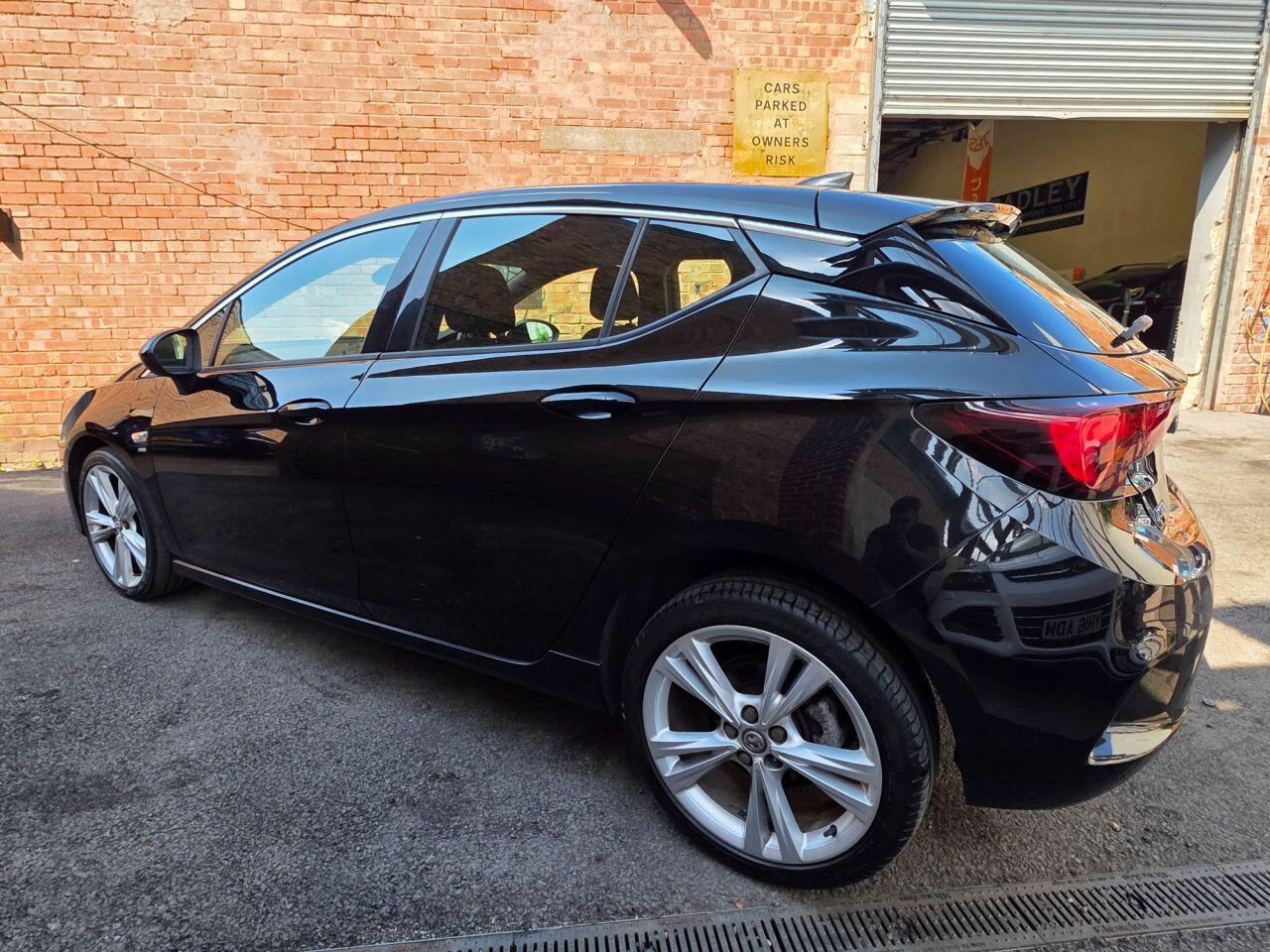 Vauxhall Astra view 16