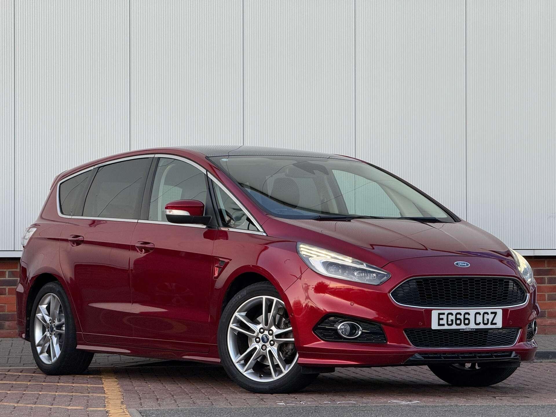 Ford S-Max view 13