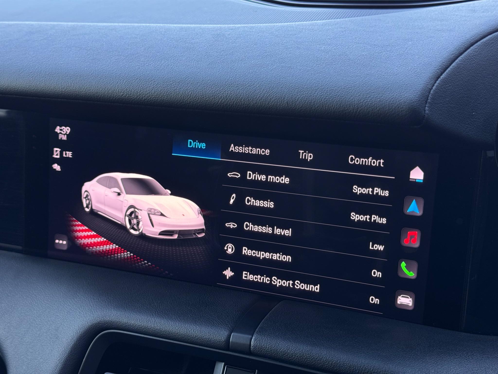 Porsche Taycan view 31
