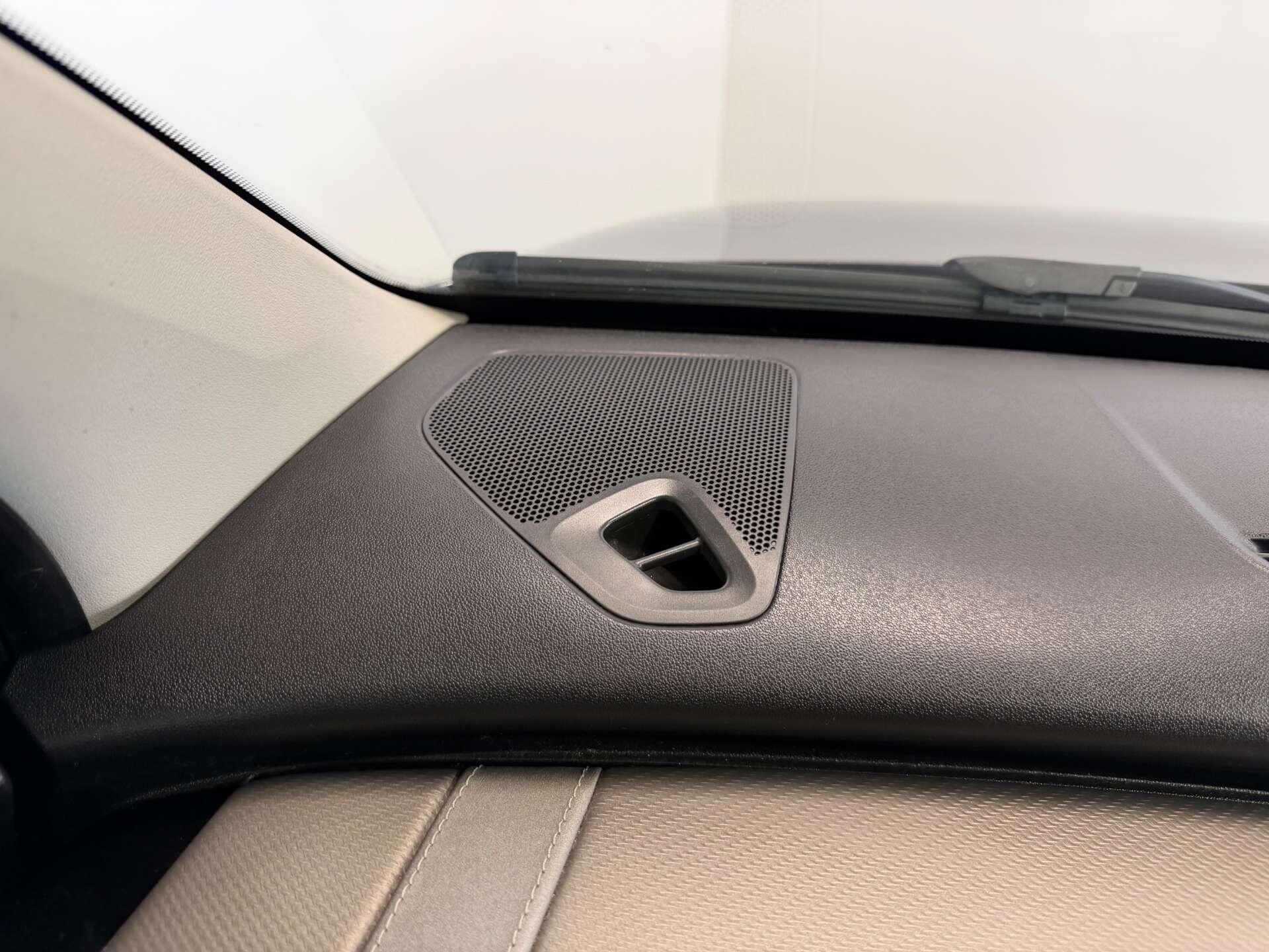 Citroen C4 Cactus view 22