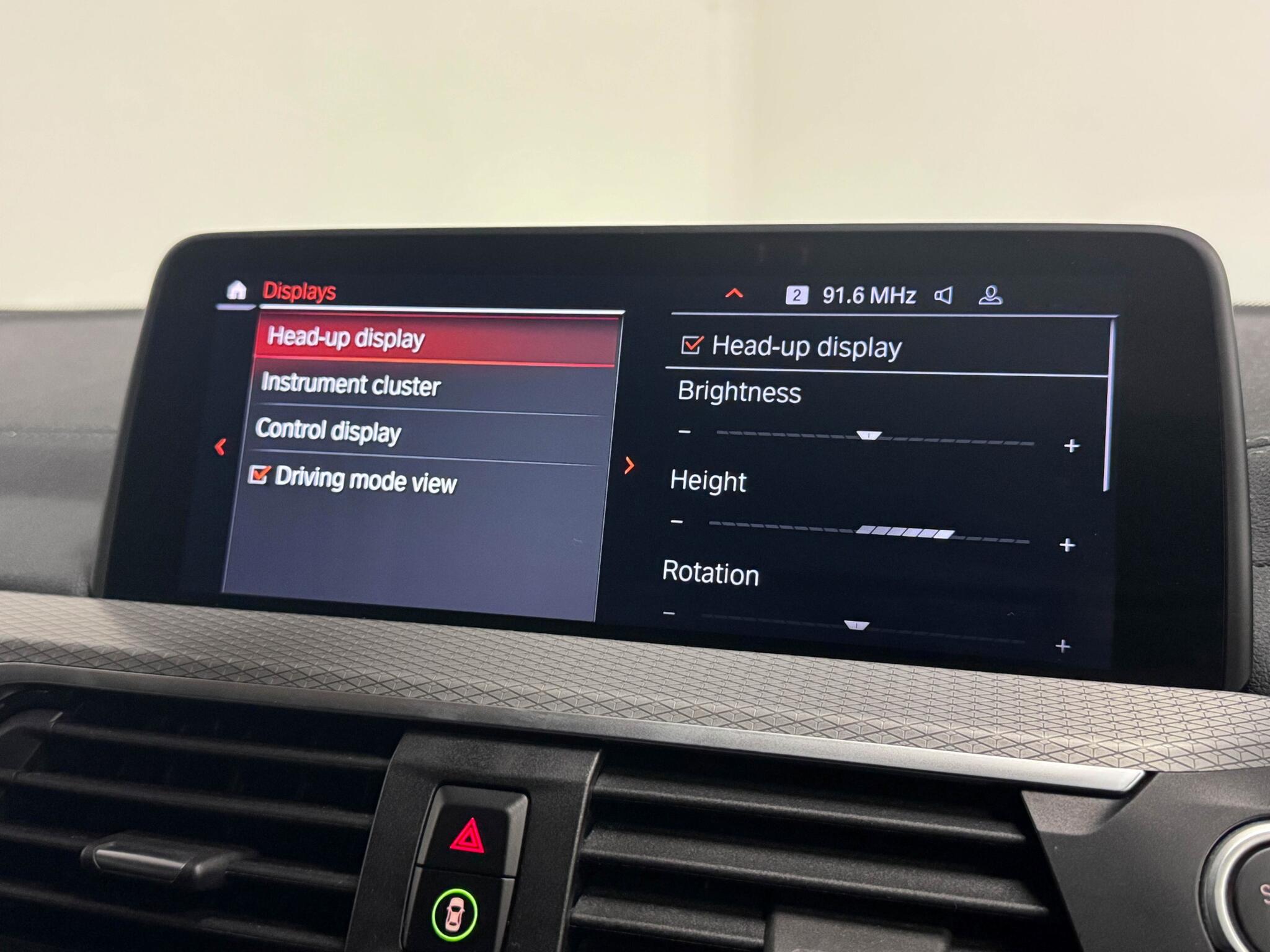 BMW X4 view 56