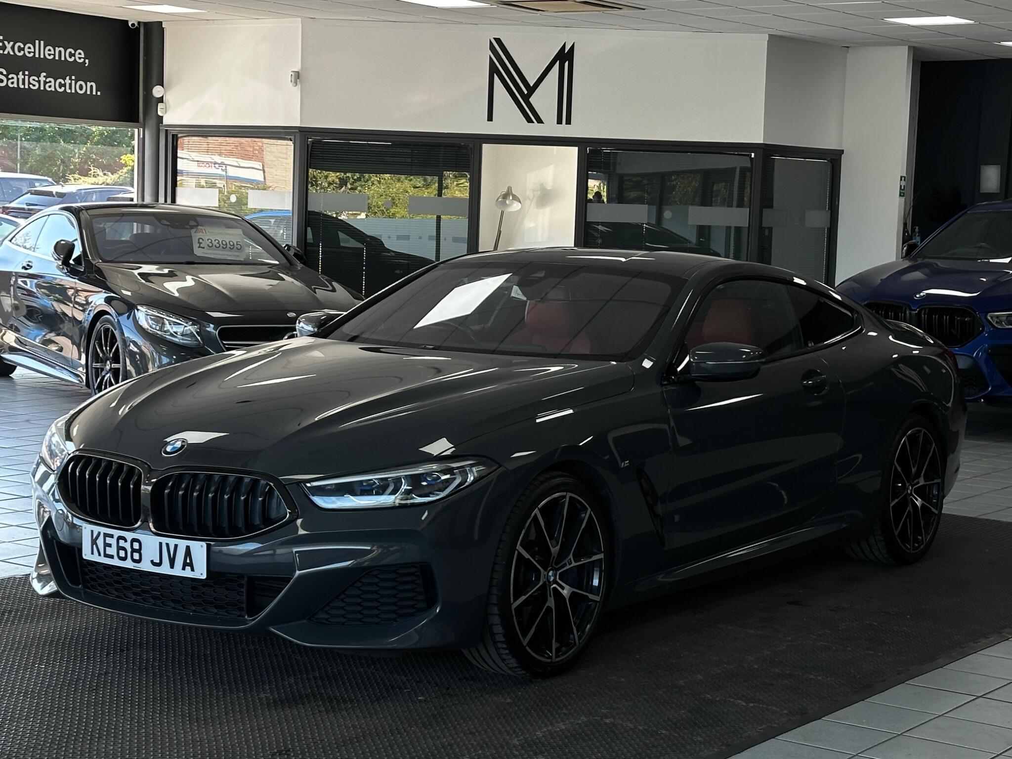BMW 8 Series view 7